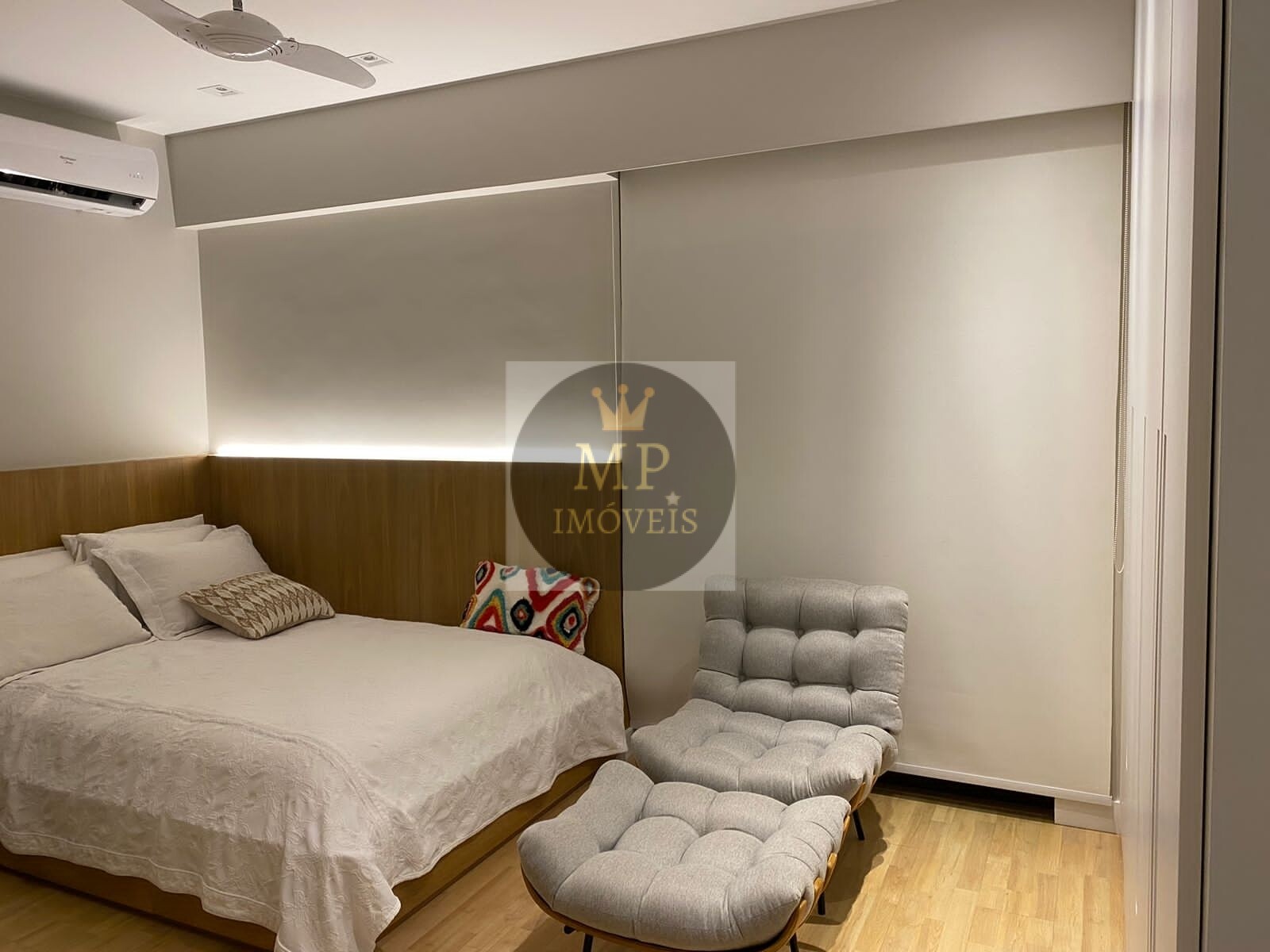 Apartamento à venda com 4 quartos, 220m² - Foto 16