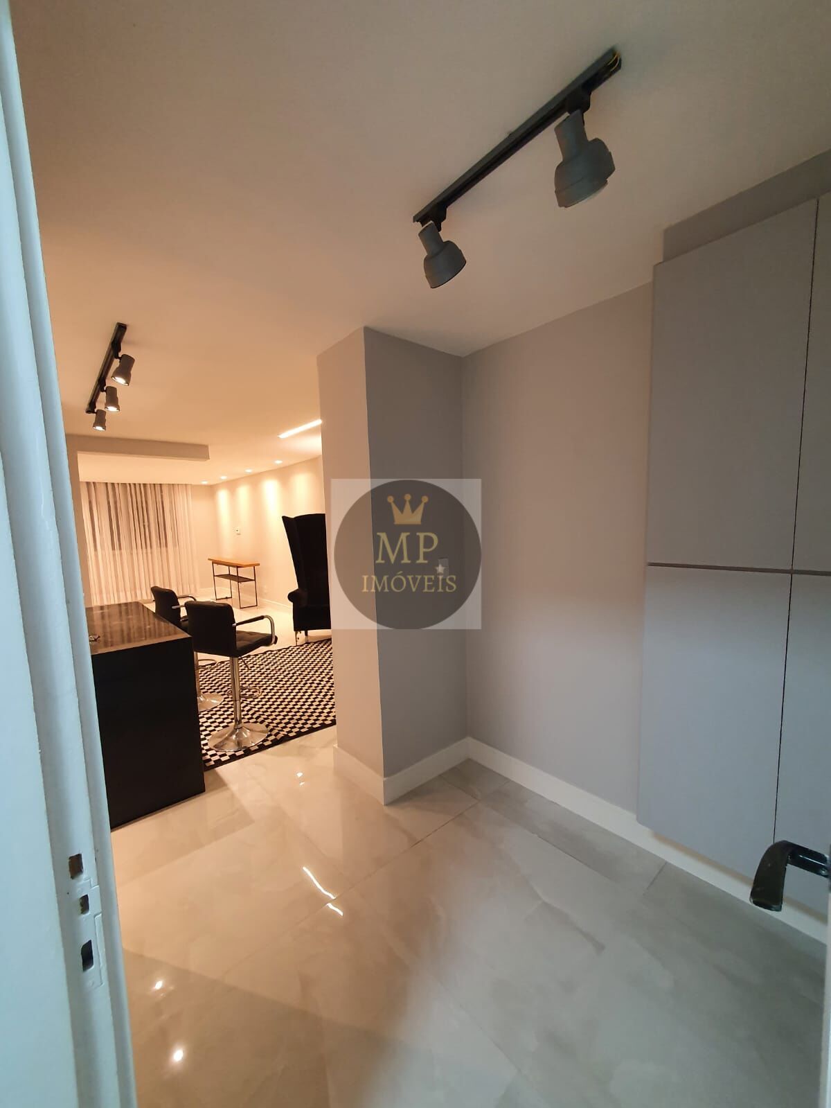 Apartamento à venda com 2 quartos, 116m² - Foto 9