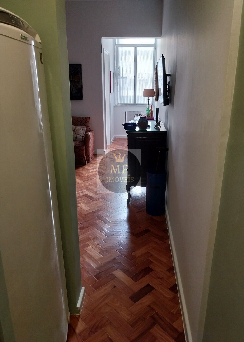 Apartamento à venda com 1 quarto, 40m² - Foto 2