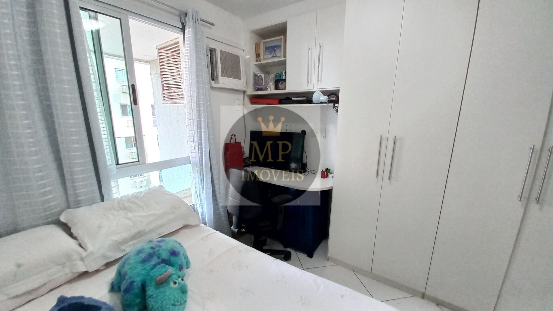 Apartamento à venda com 3 quartos, 106m² - Foto 13