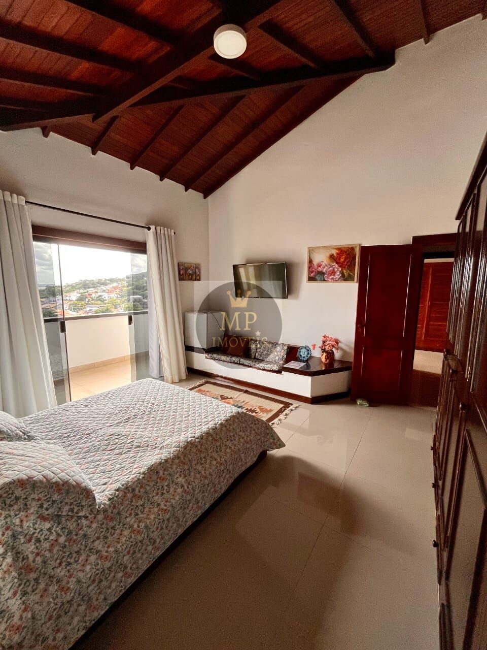 Casa à venda com 5 quartos, 205m² - Foto 26