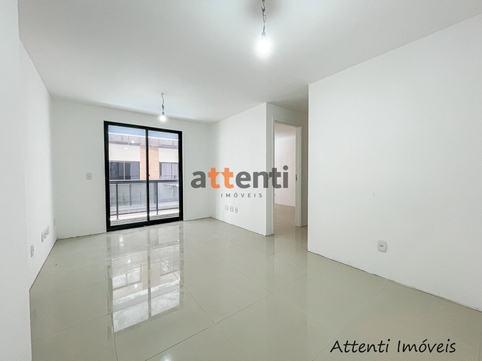 Apartamento à venda com 2 quartos, 60m² - Foto 3