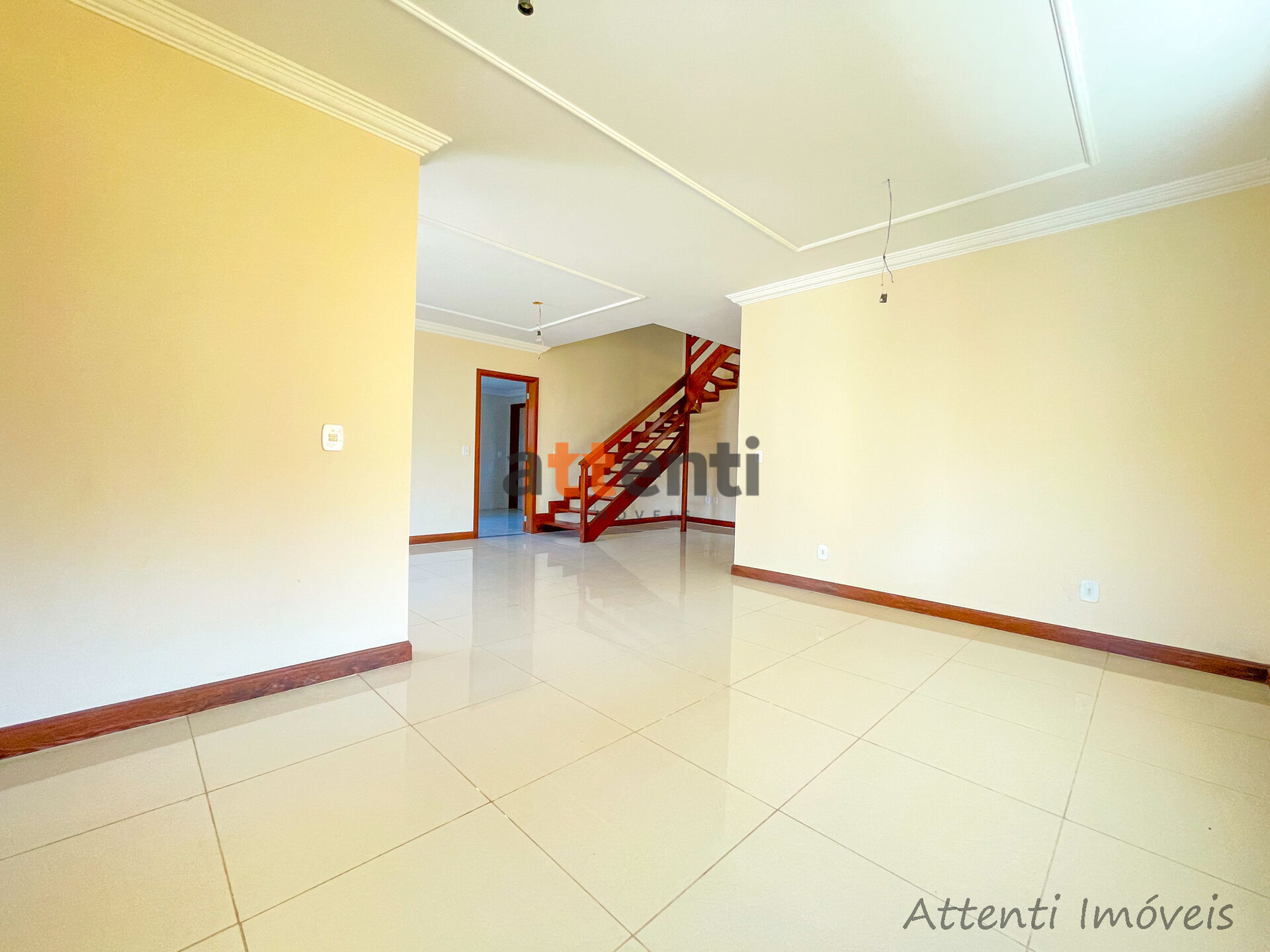 Casa à venda com 4 quartos, 300m² - Foto 11