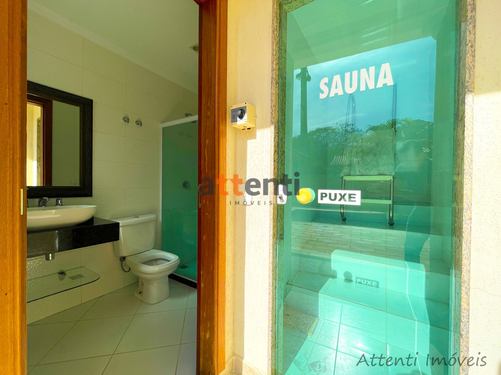 Casa à venda com 4 quartos, 300m² - Foto 46