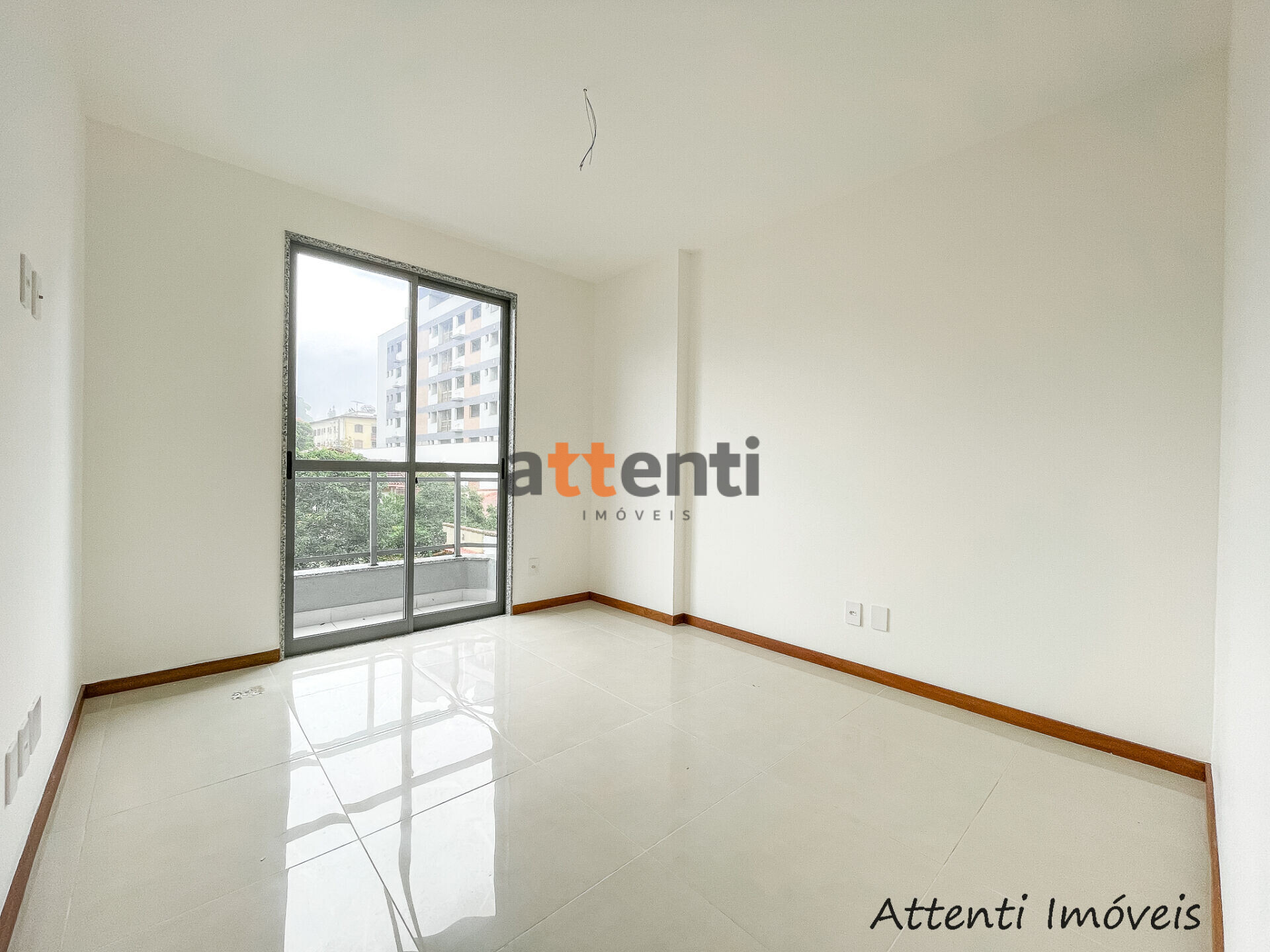 Apartamento à venda com 2 quartos, 90m² - Foto 4