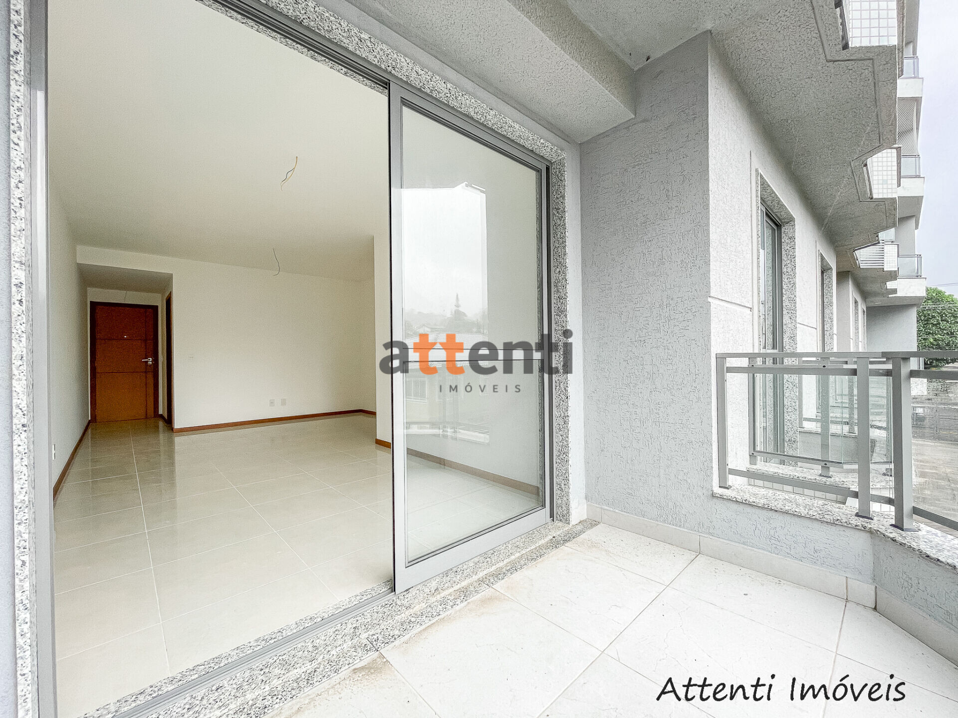 Apartamento à venda com 2 quartos, 90m² - Foto 1