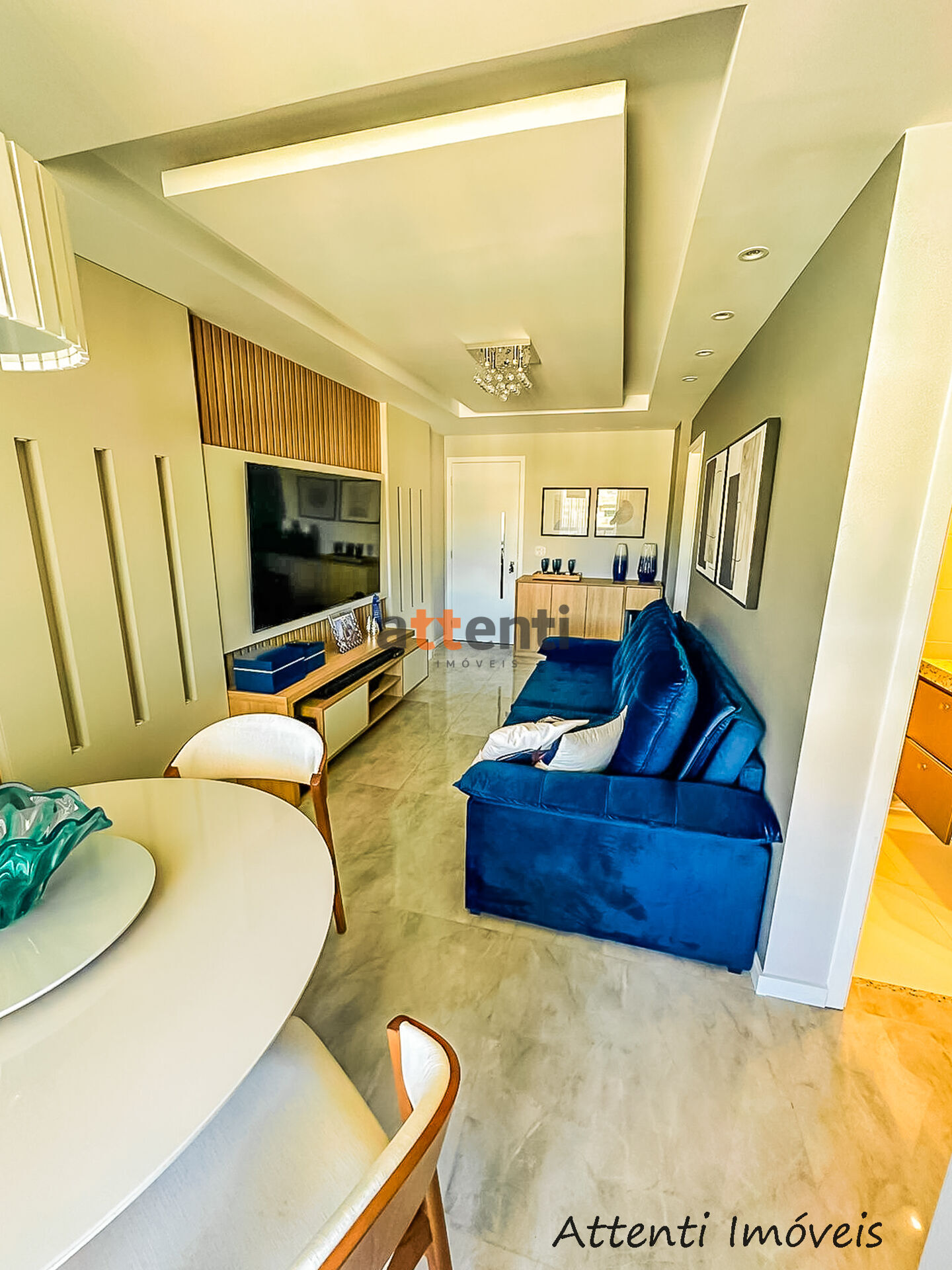 Apartamento à venda com 2 quartos, 64m² - Foto 5