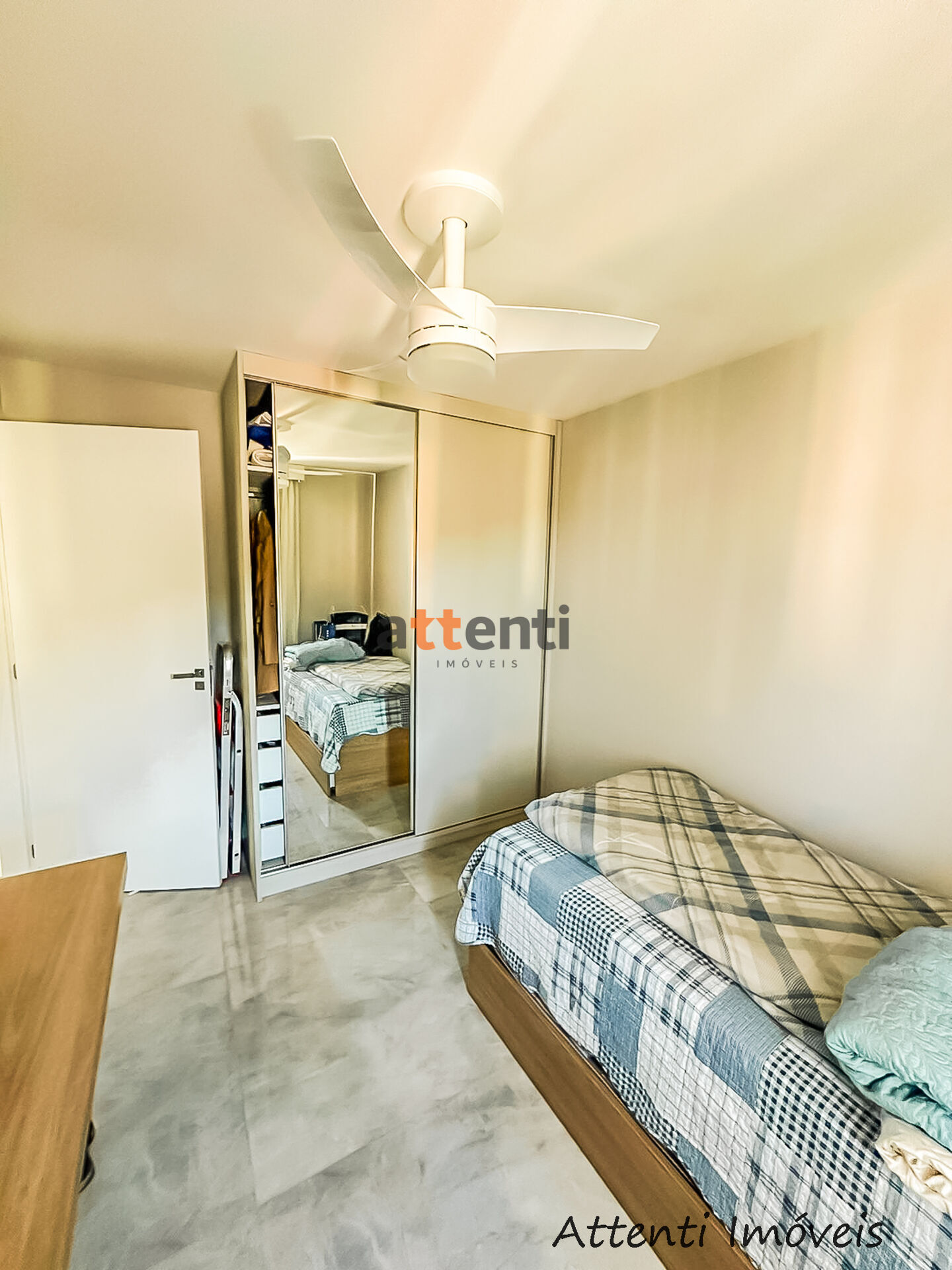 Apartamento à venda com 2 quartos, 64m² - Foto 13