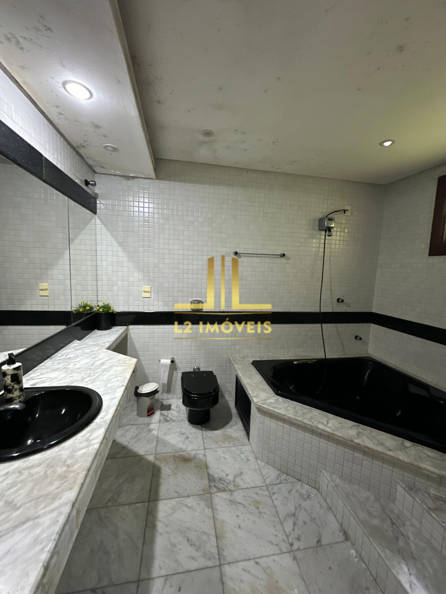 Casa à venda com 4 quartos, 300m² - Foto 21