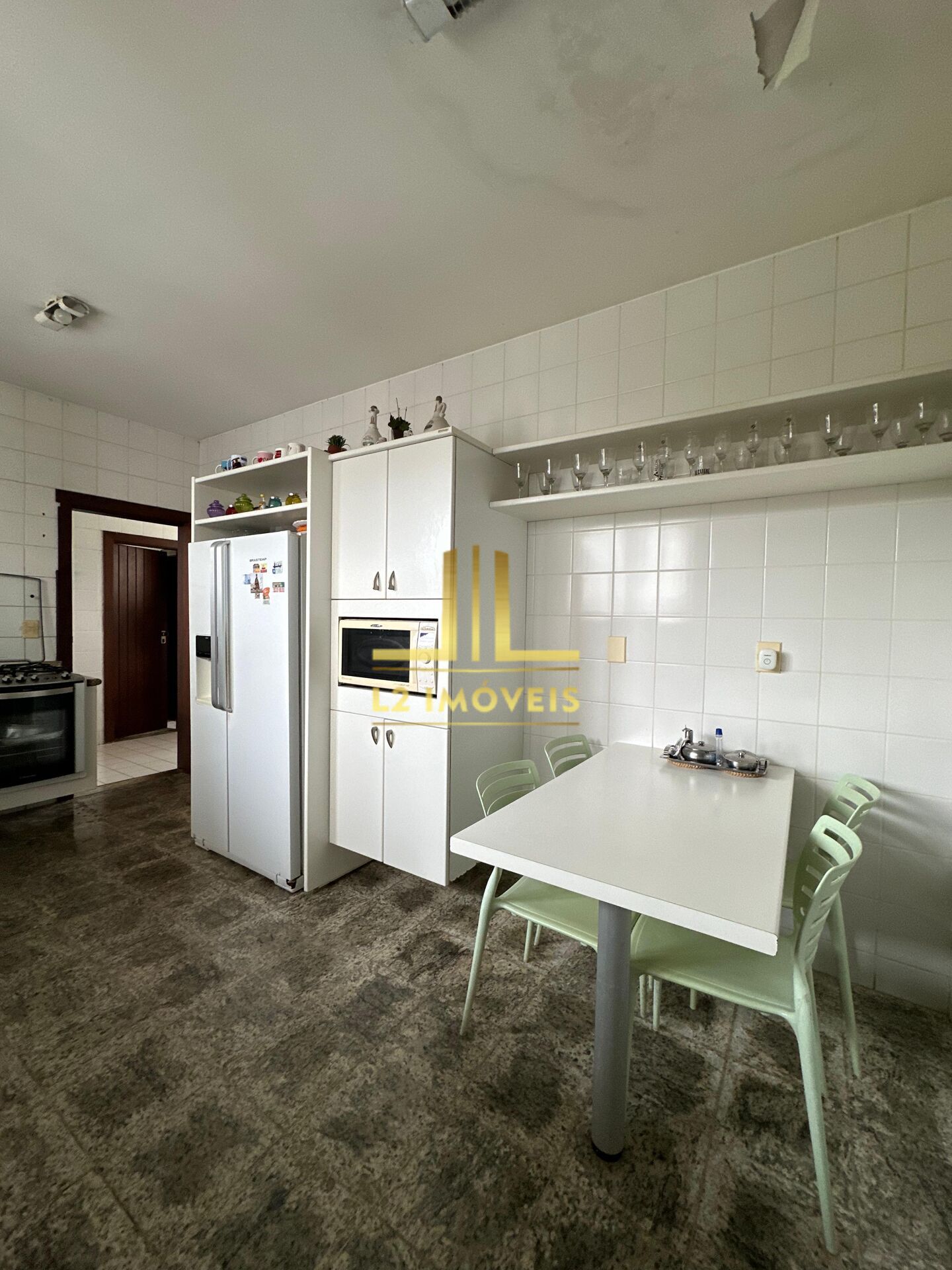 Casa à venda com 4 quartos, 300m² - Foto 18