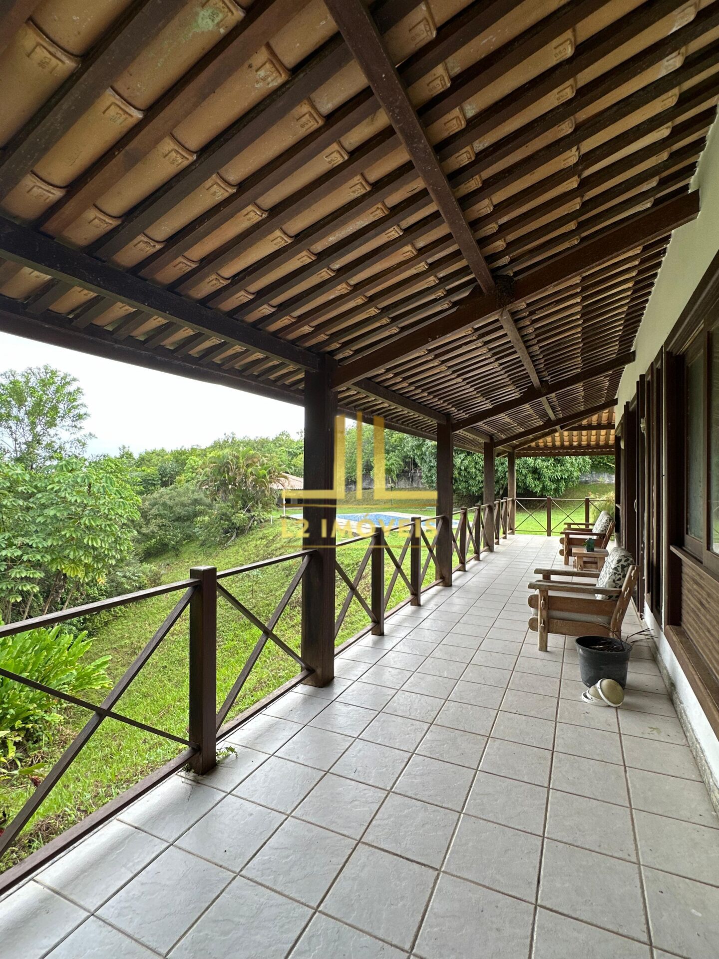 Casa à venda com 4 quartos, 300m² - Foto 4