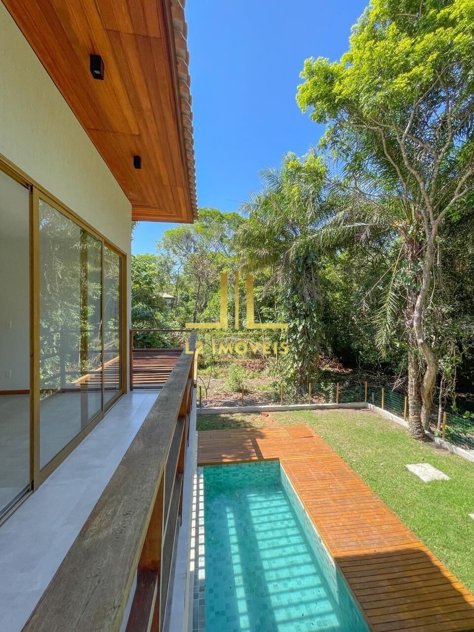 Casa à venda com 4 quartos, 230m² - Foto 7
