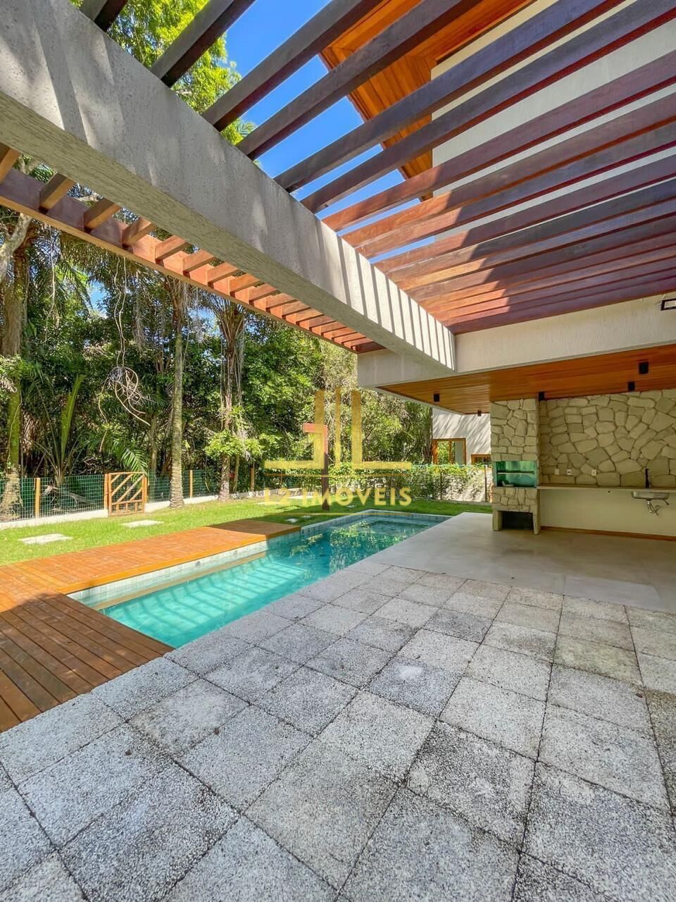 Casa à venda com 4 quartos, 230m² - Foto 10