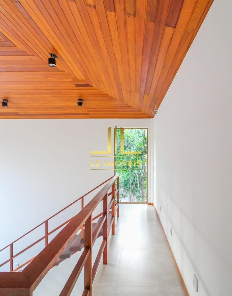 Casa à venda com 4 quartos, 230m² - Foto 22