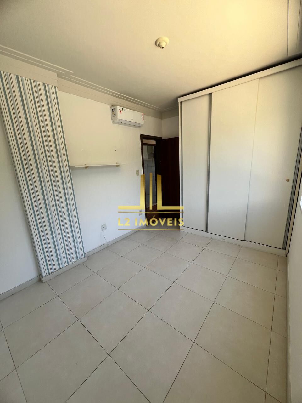 Apartamento à venda com 2 quartos, 89m² - Foto 5