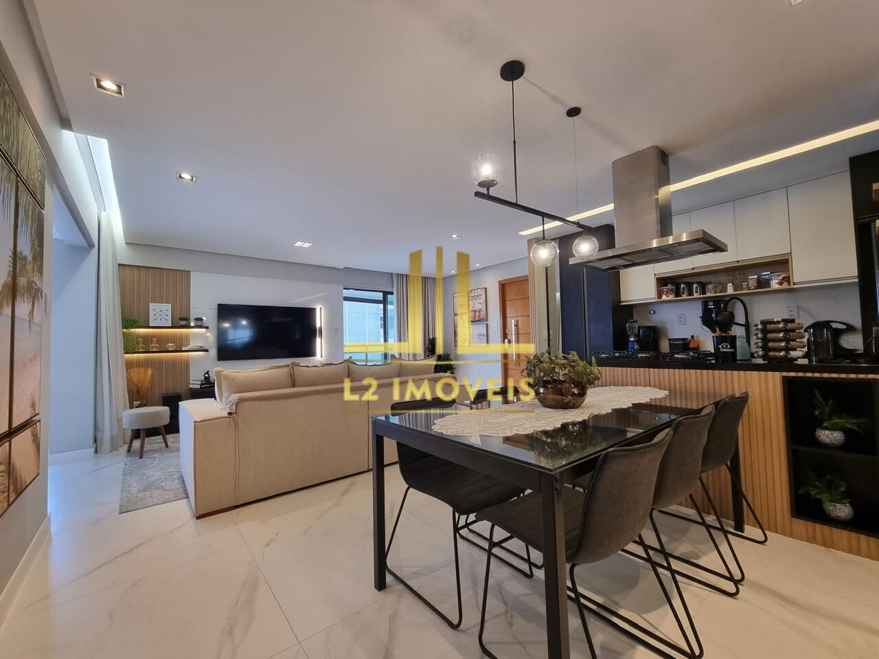 Apartamento à venda com 3 quartos, 145m² - Foto 3