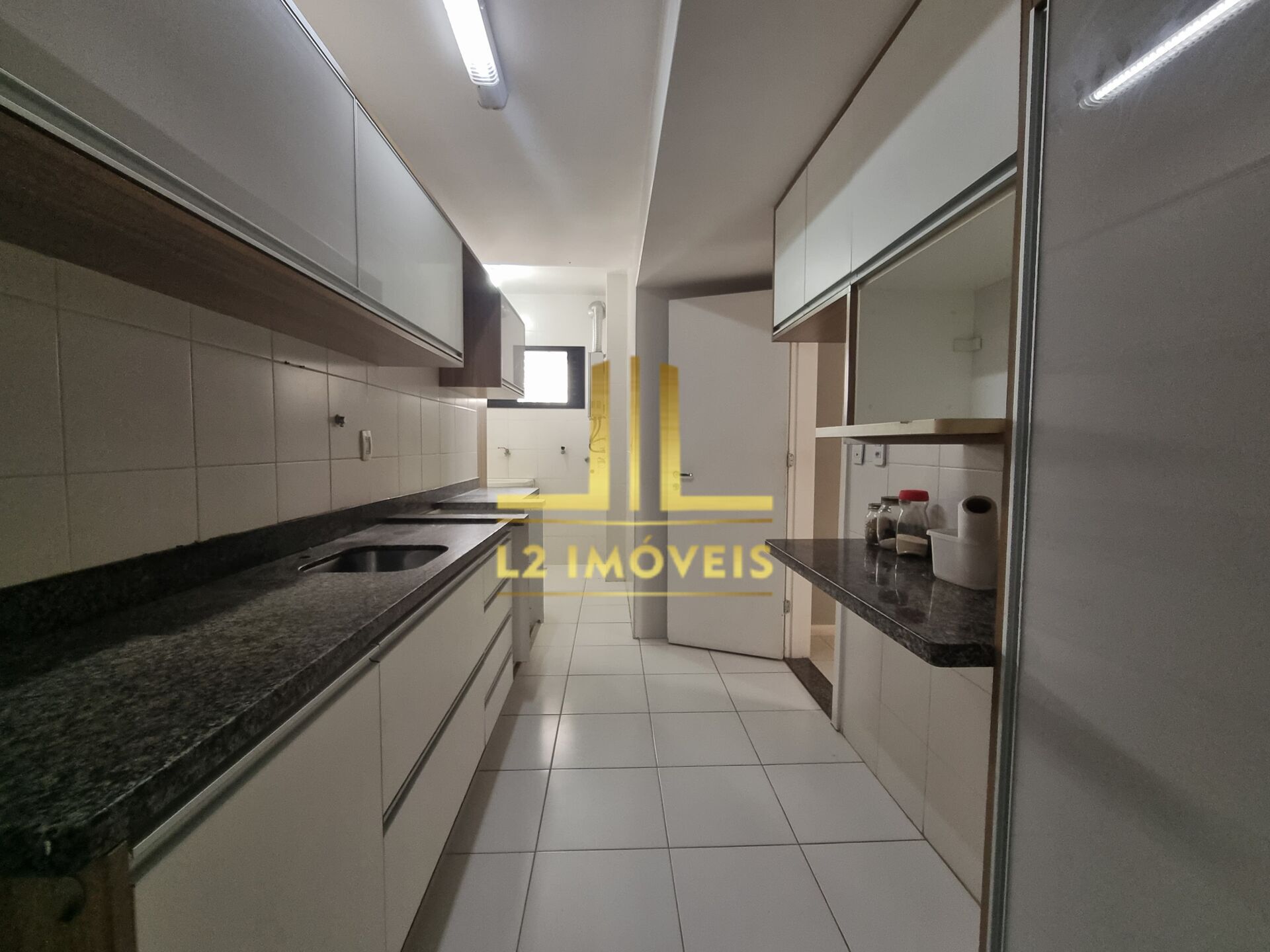 Apartamento à venda com 3 quartos, 95m² - Foto 13