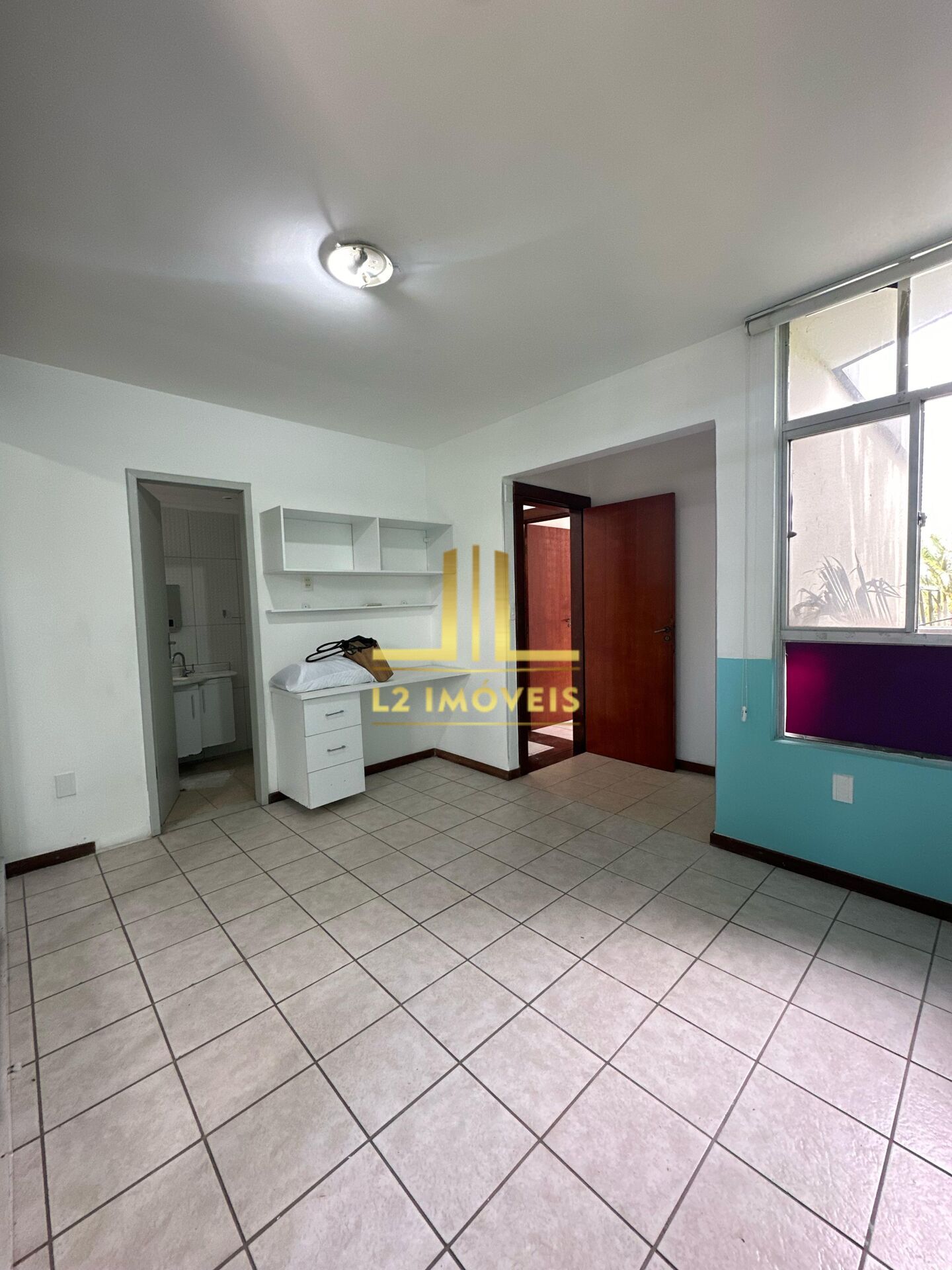 Apartamento - Caminho das árvores