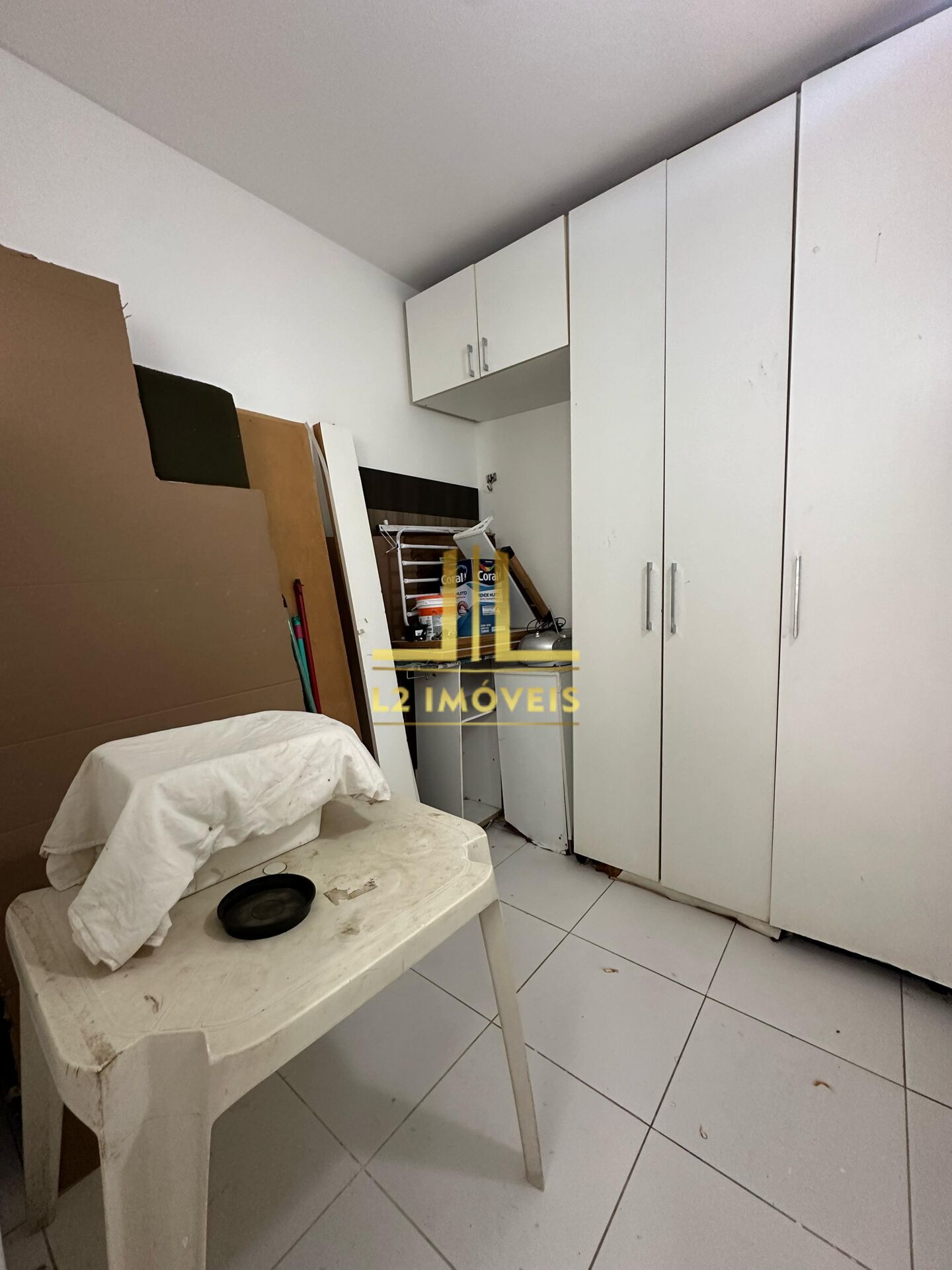 Apartamento - Caminho das árvores