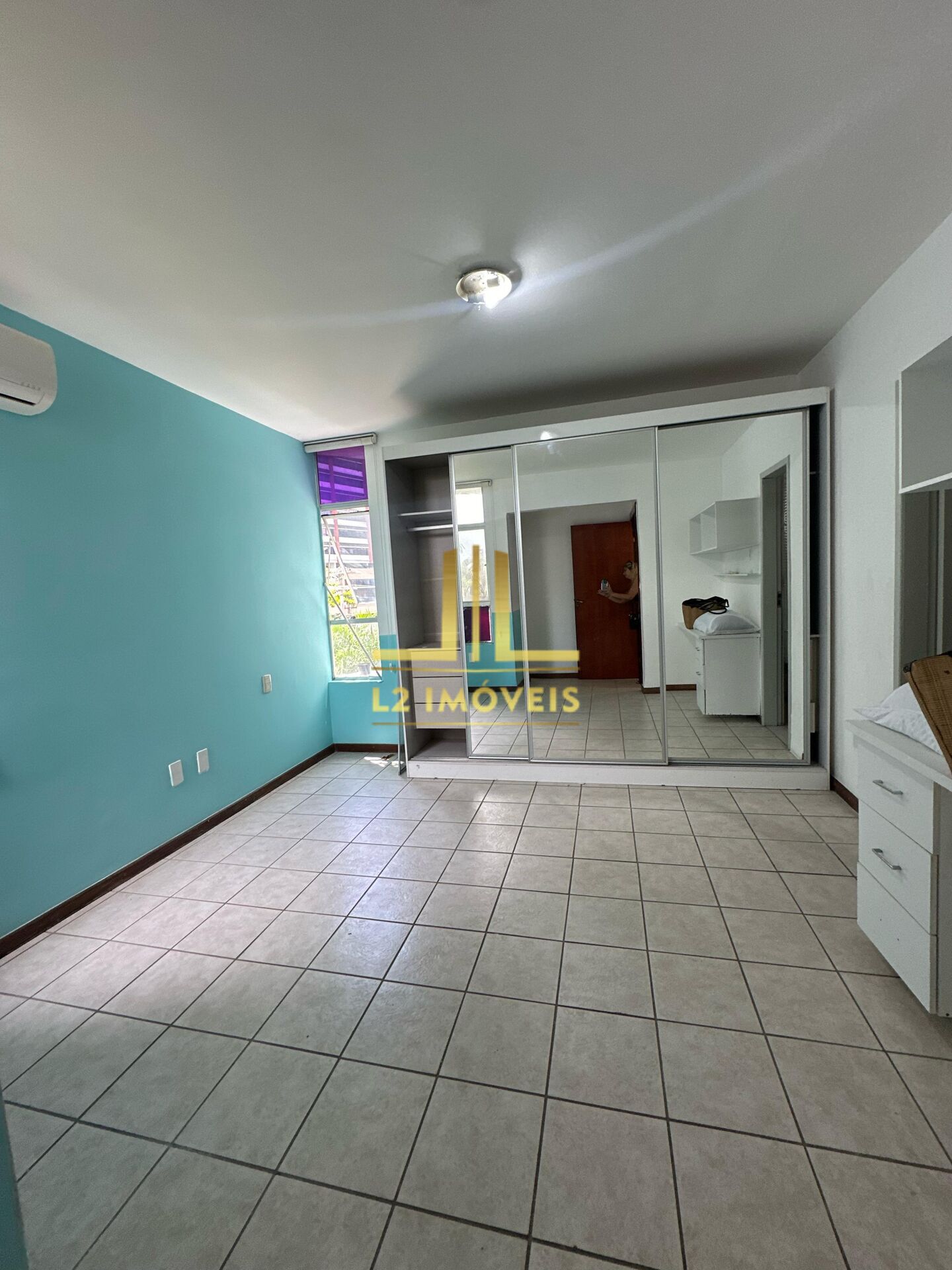 Apartamento - Caminho das árvores