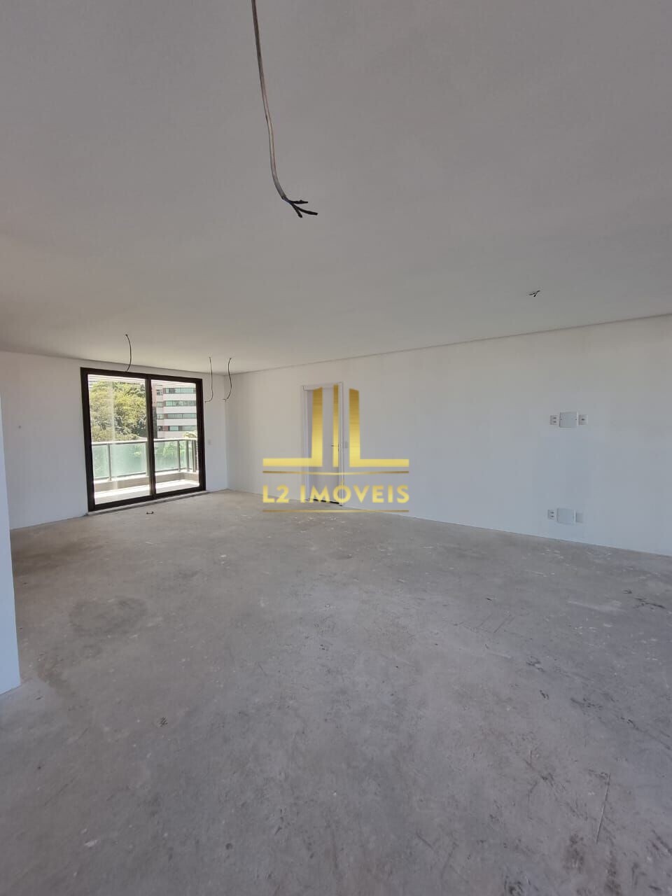 Apartamento à venda com 4 quartos, 285m² - Foto 2