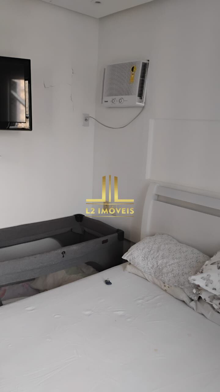 Apartamento à venda com 2 quartos, 70m² - Foto 4