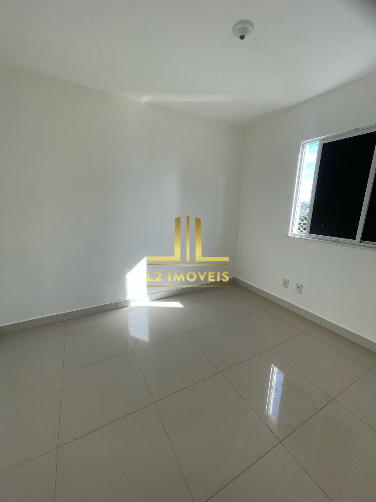 Apartamento à venda com 3 quartos, 81m² - Foto 4