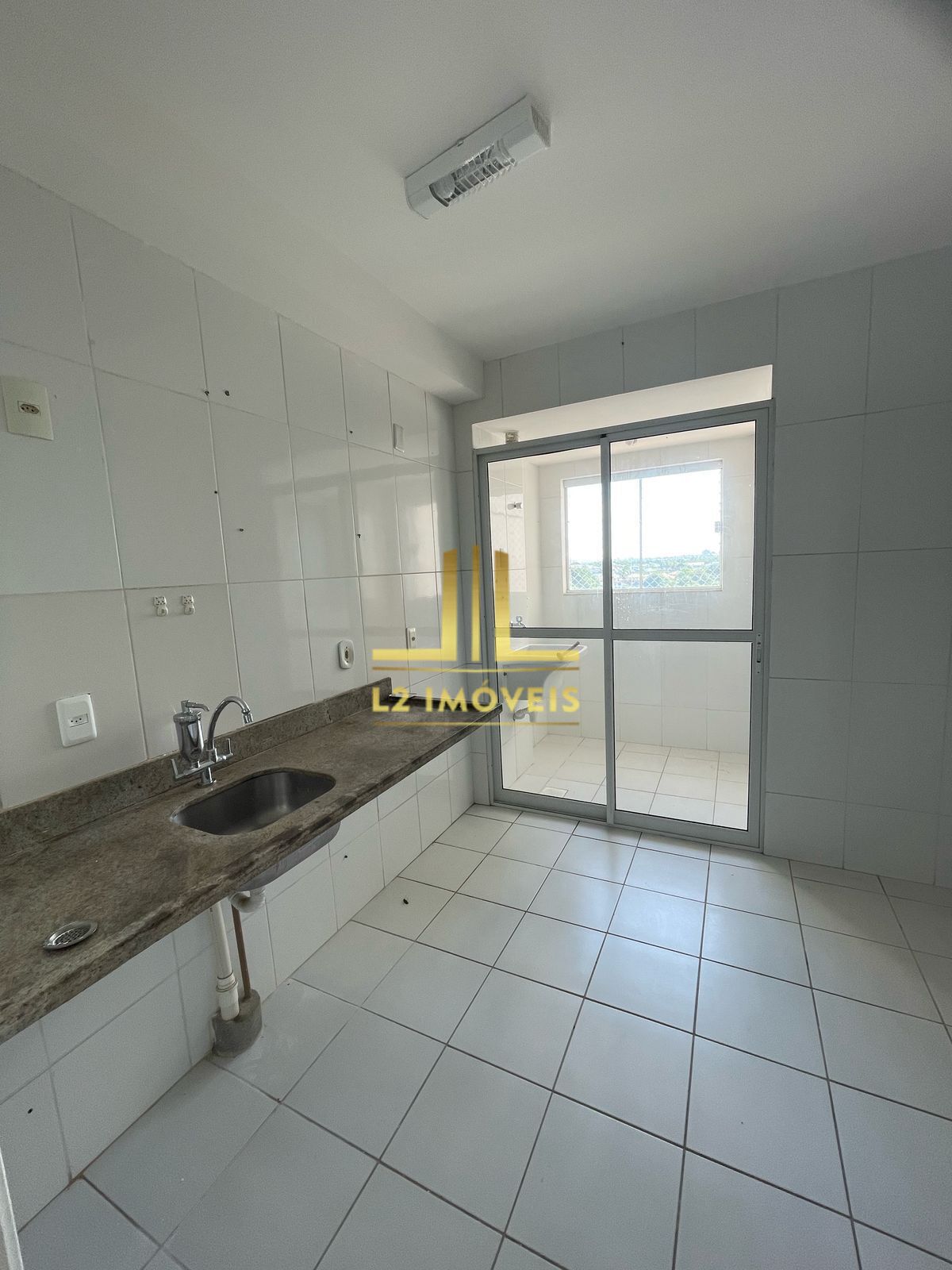 Apartamento à venda com 3 quartos, 81m² - Foto 5