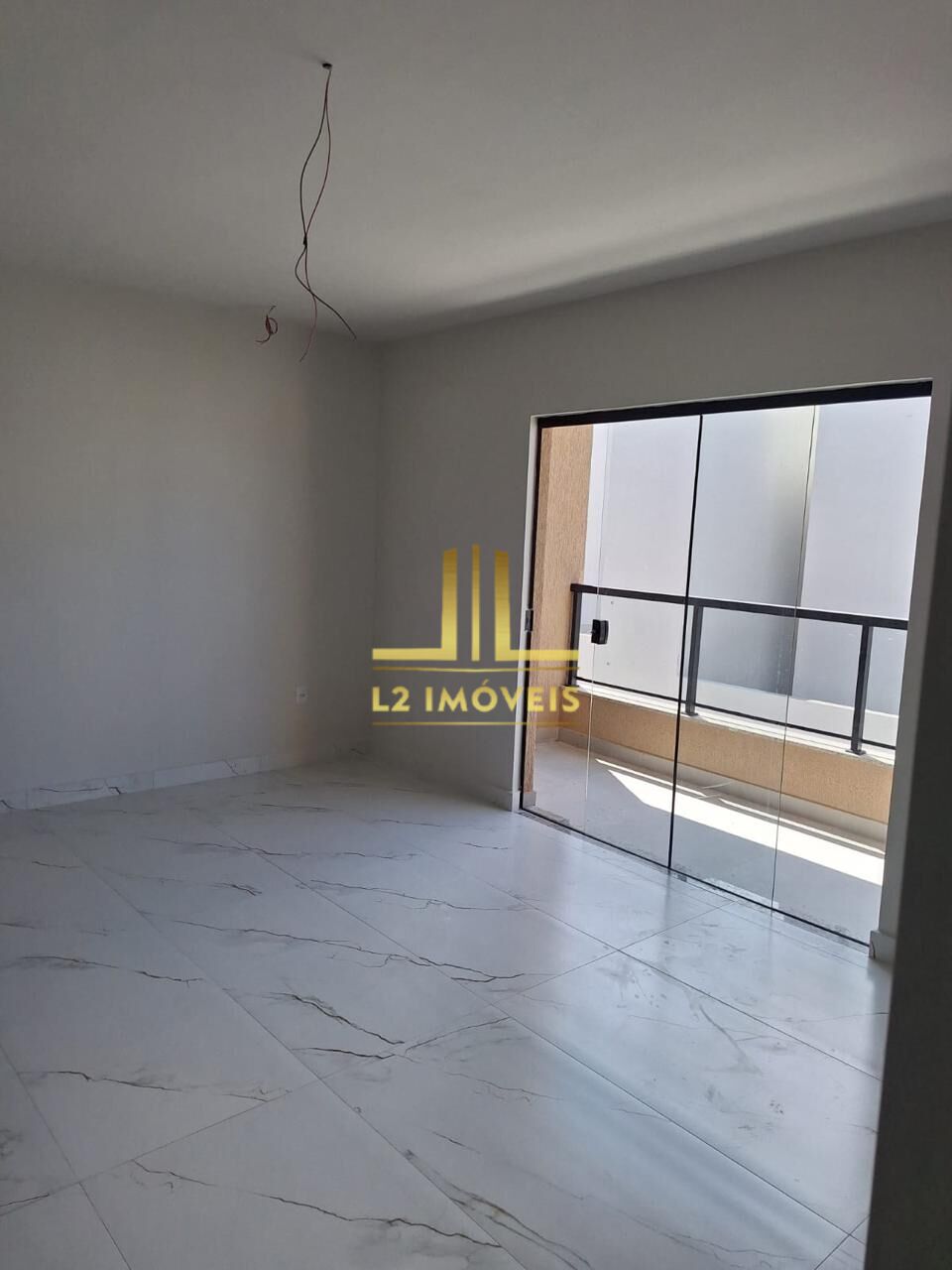 Casa à venda com 4 quartos, 170m² - Foto 4