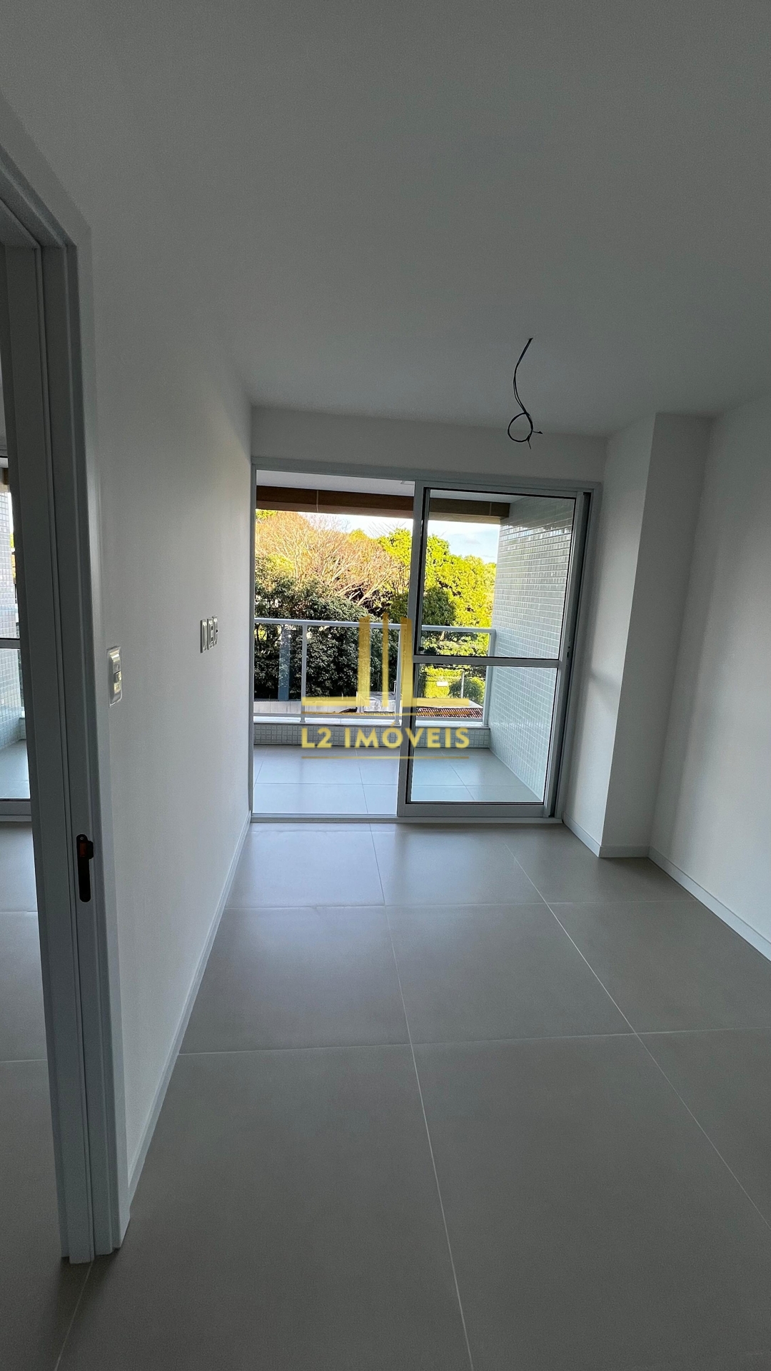 Apartamento à venda com 1 quarto, 45m² - Foto 2