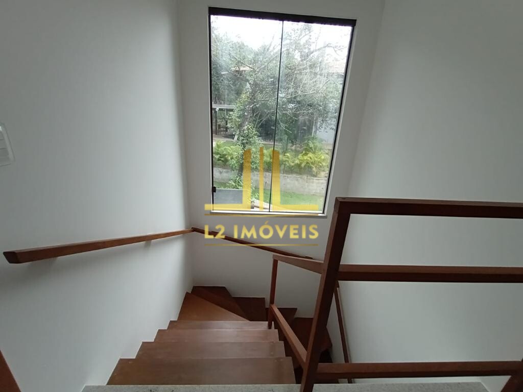 Casa à venda com 3 quartos, 136m² - Foto 8