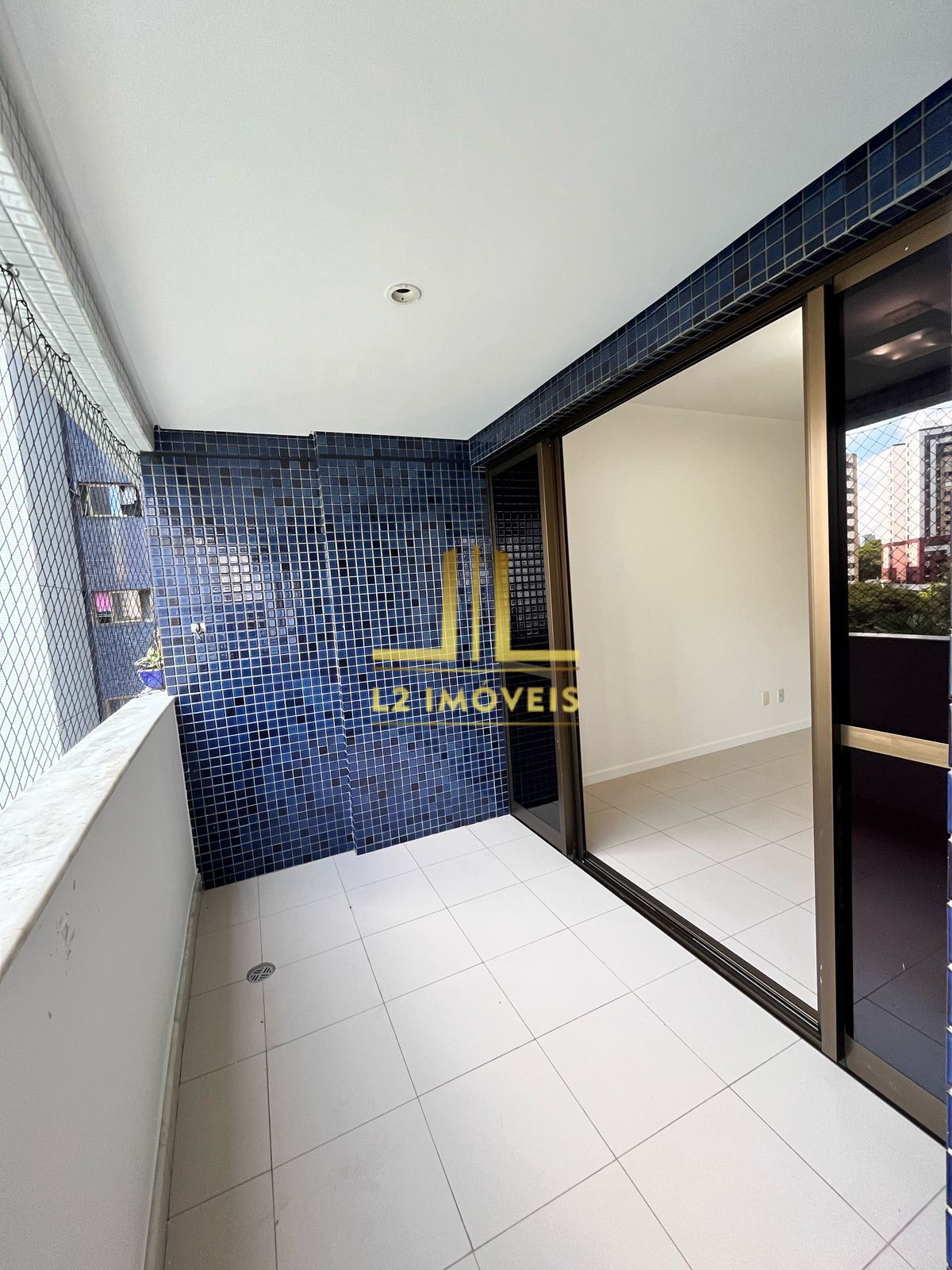 Apartamento à venda com 3 quartos, 112m² - Foto 7