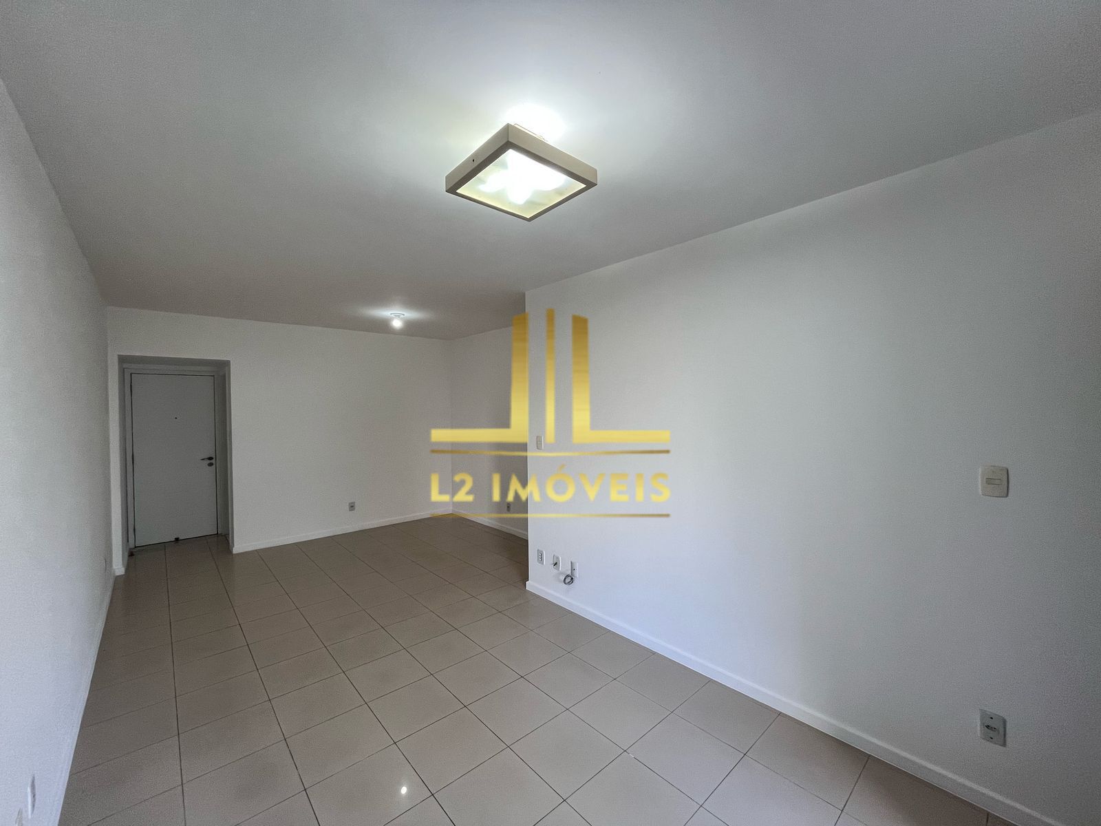 Apartamento à venda com 3 quartos, 112m² - Foto 3