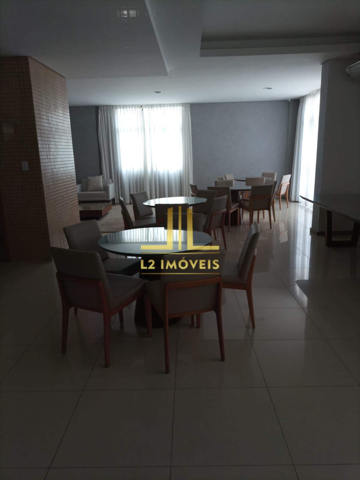 Apartamento à venda com 2 quartos, 78m² - Foto 25