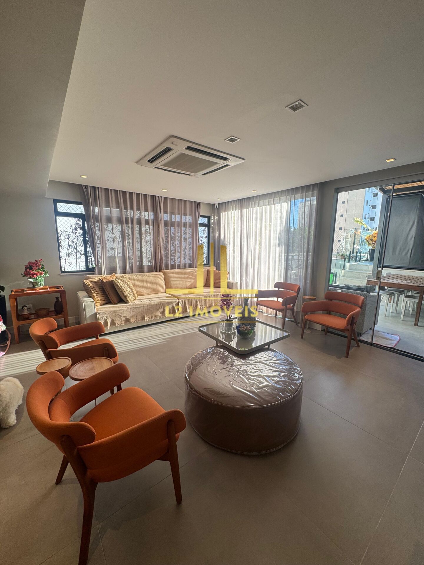 Cobertura à venda com 2 quartos, 140m² - Foto 1