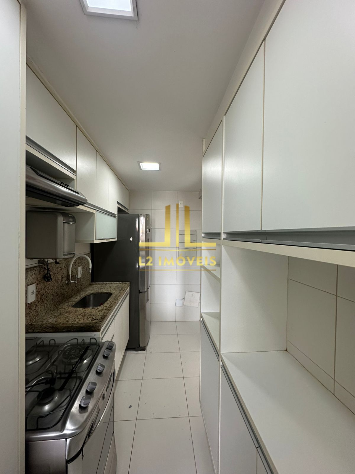 Apartamento à venda com 2 quartos, 69m² - Foto 12