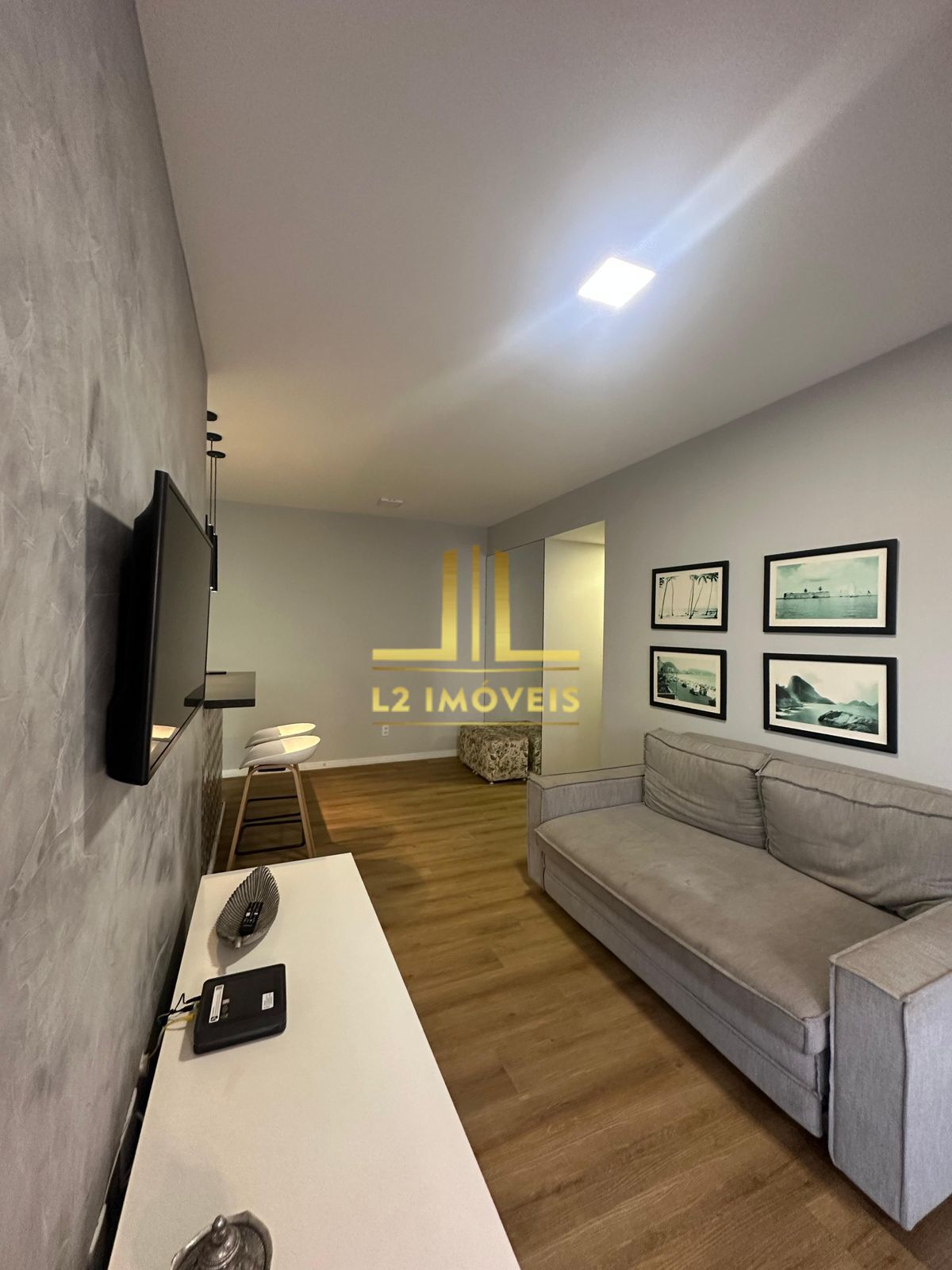 Apartamento à venda com 2 quartos, 70m² - Foto 4