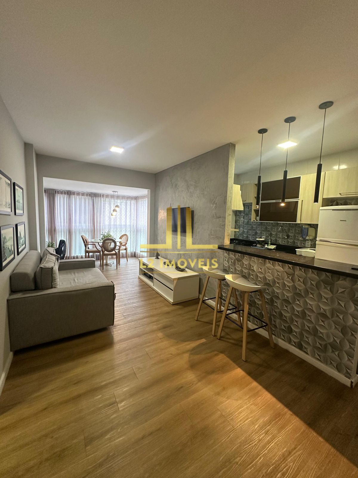 Apartamento à venda com 2 quartos, 70m² - Foto 6