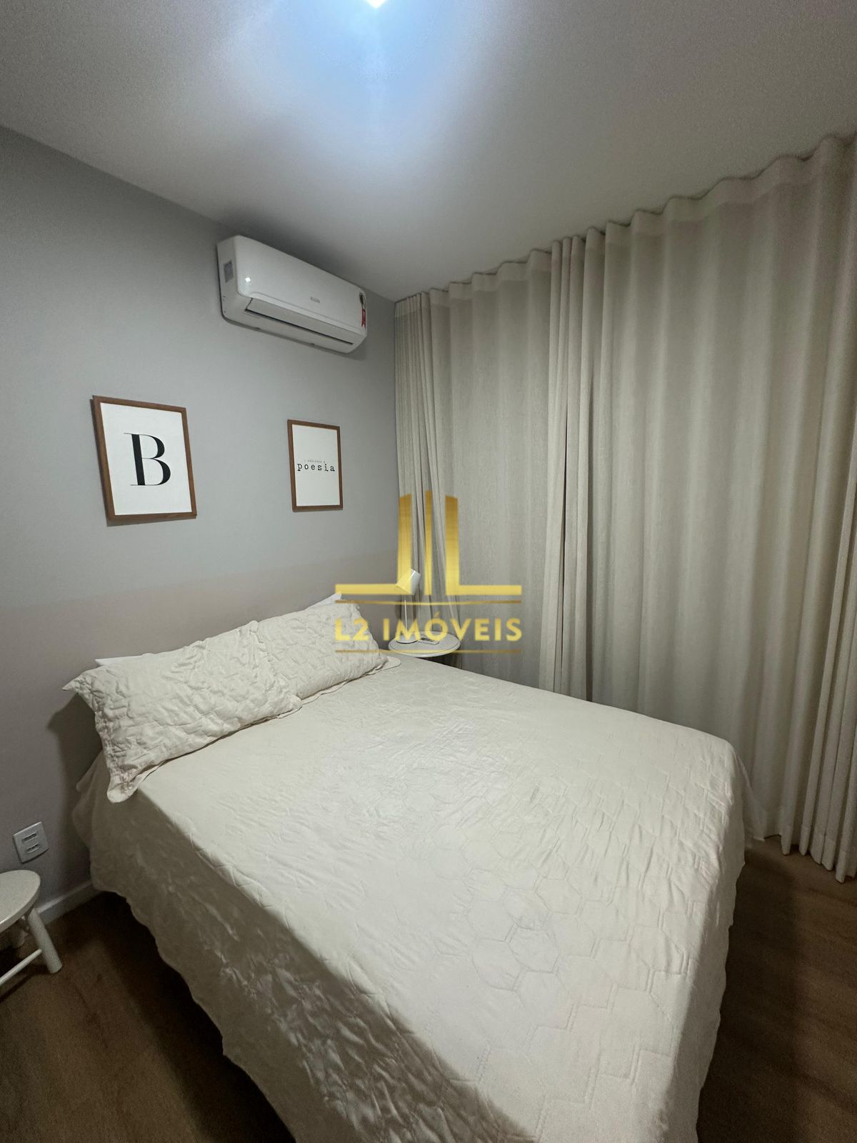 Apartamento à venda com 2 quartos, 70m² - Foto 11