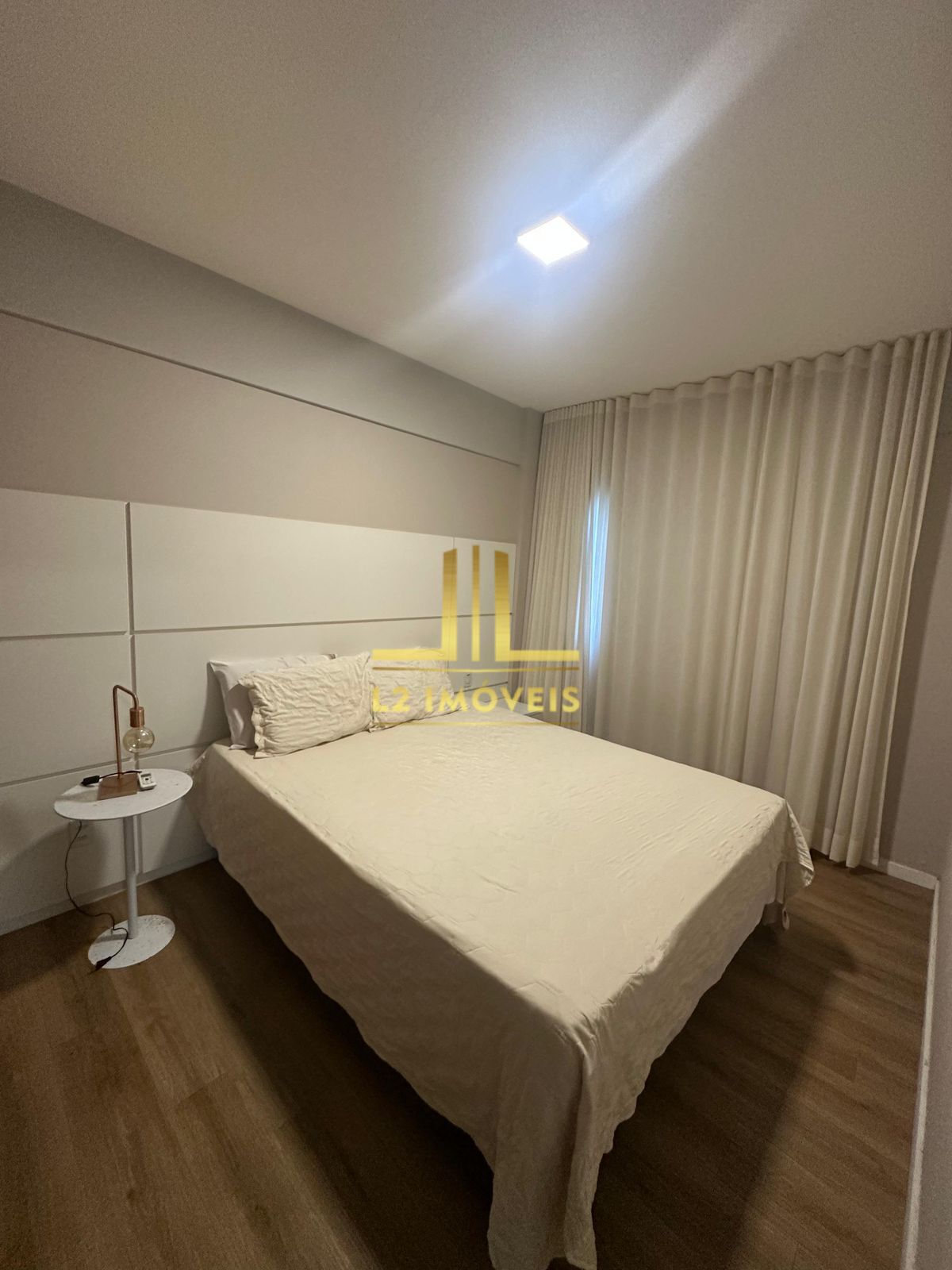 Apartamento à venda com 2 quartos, 70m² - Foto 12