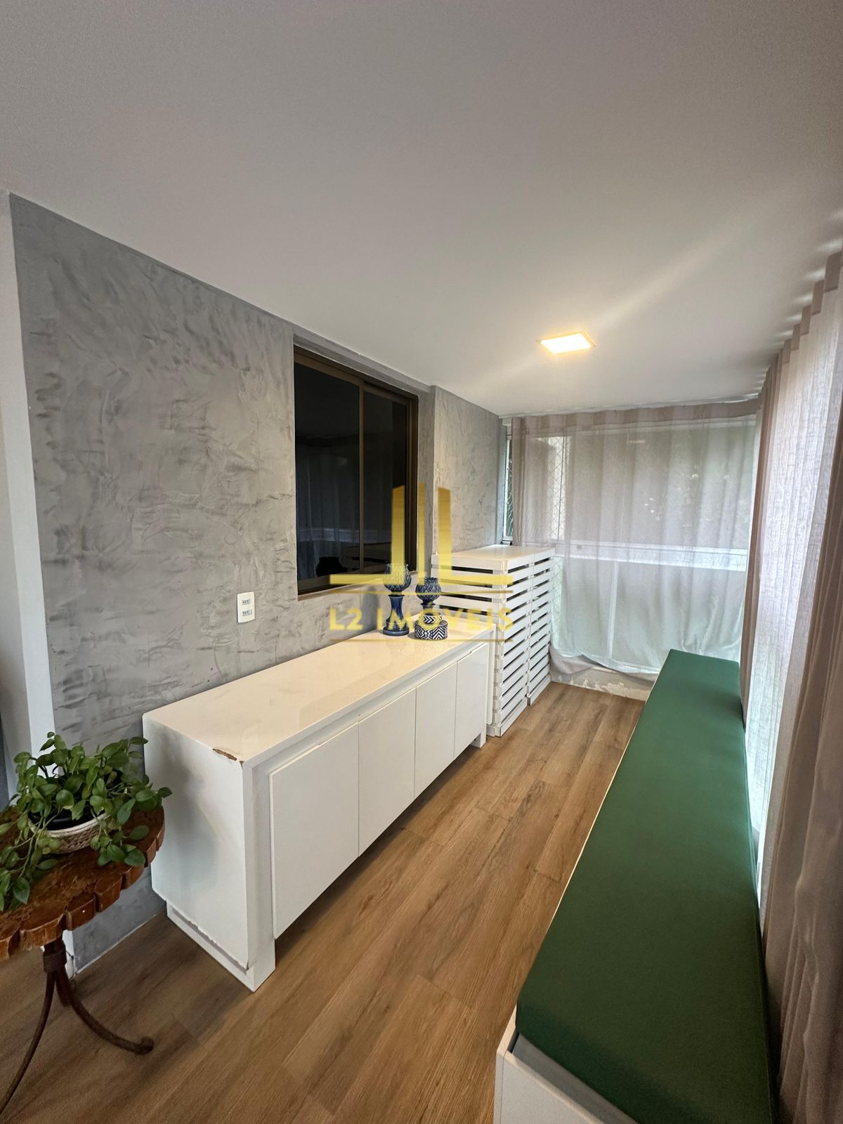 Apartamento à venda com 2 quartos, 70m² - Foto 8