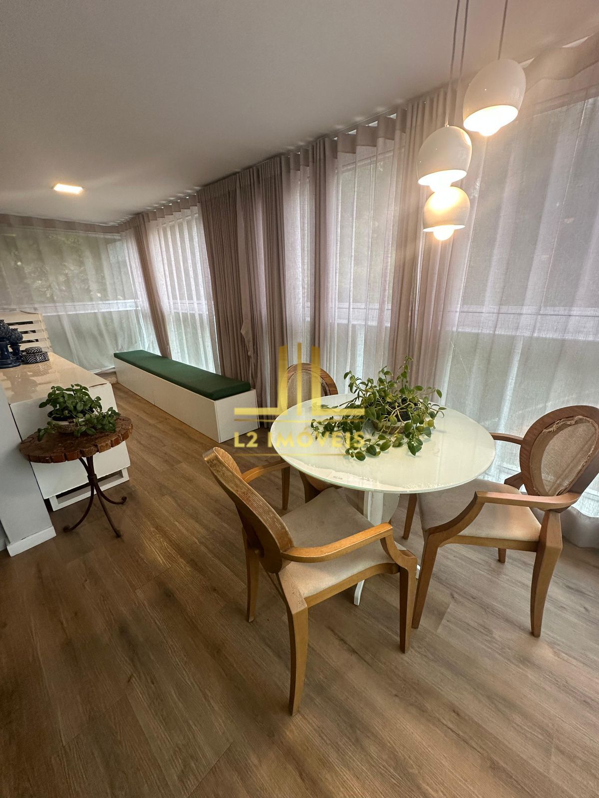 Apartamento à venda com 2 quartos, 70m² - Foto 7