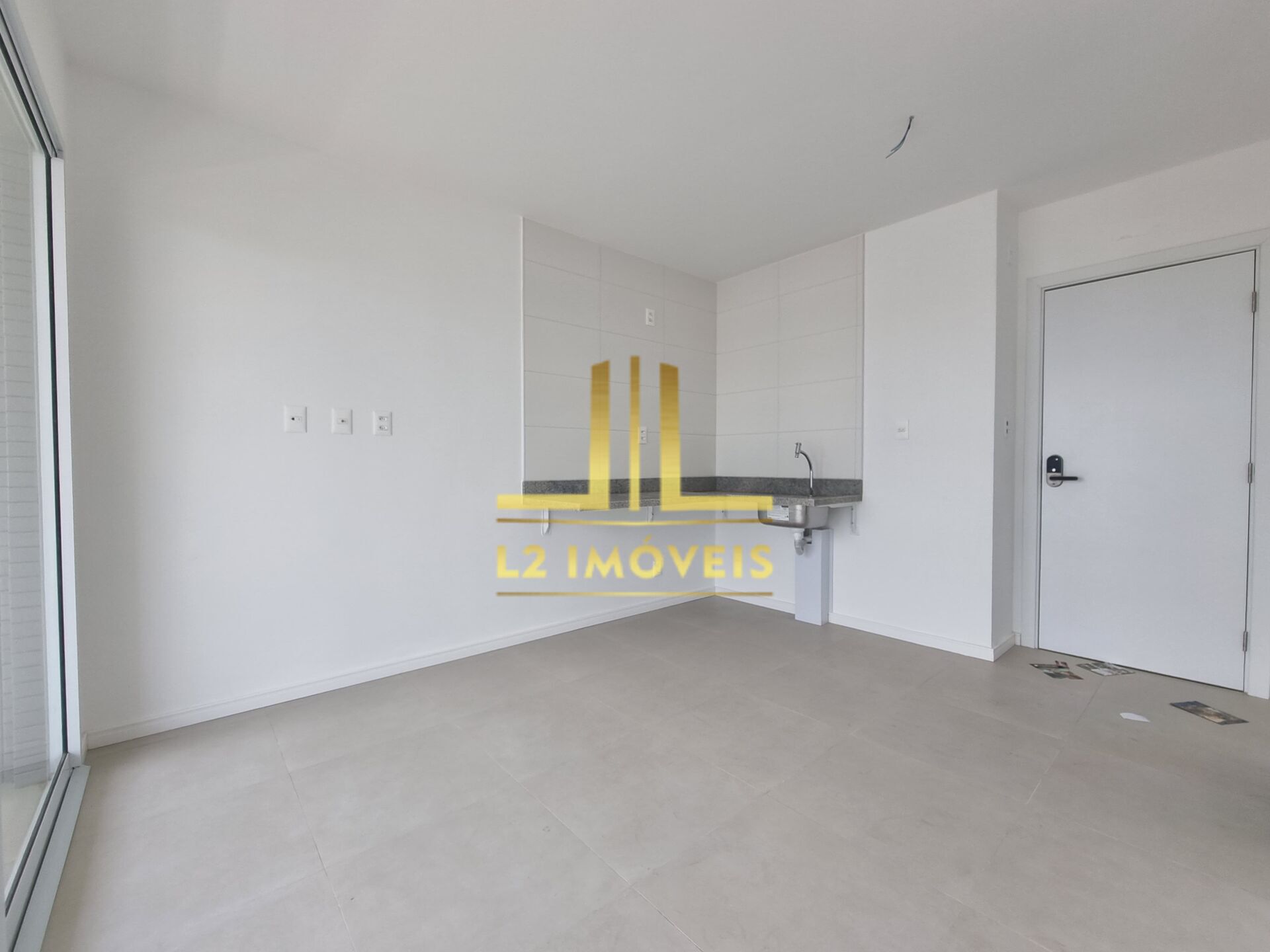 Apartamento - Caminho das árvores