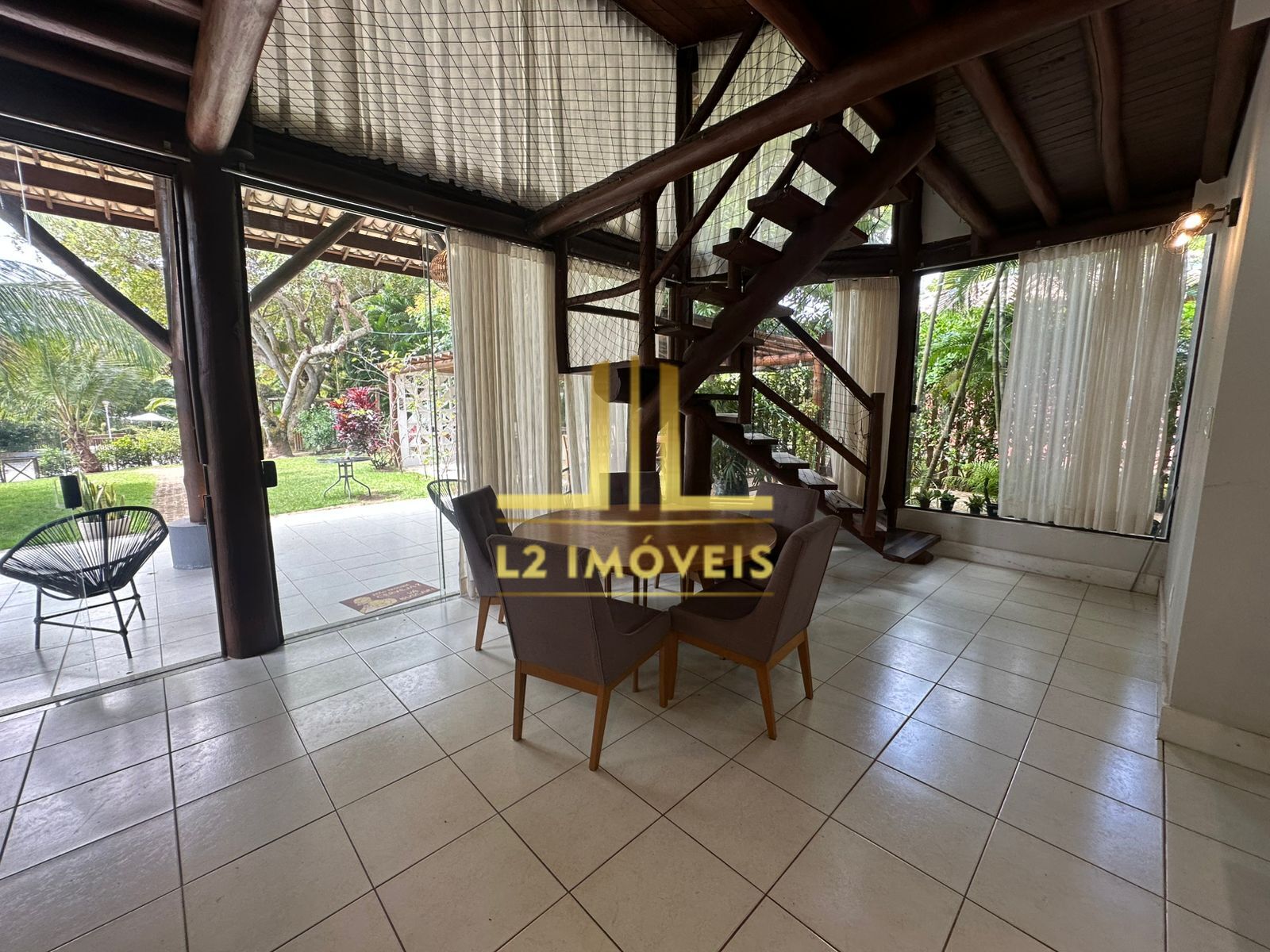 Casa à venda com 4 quartos, 260m² - Foto 11
