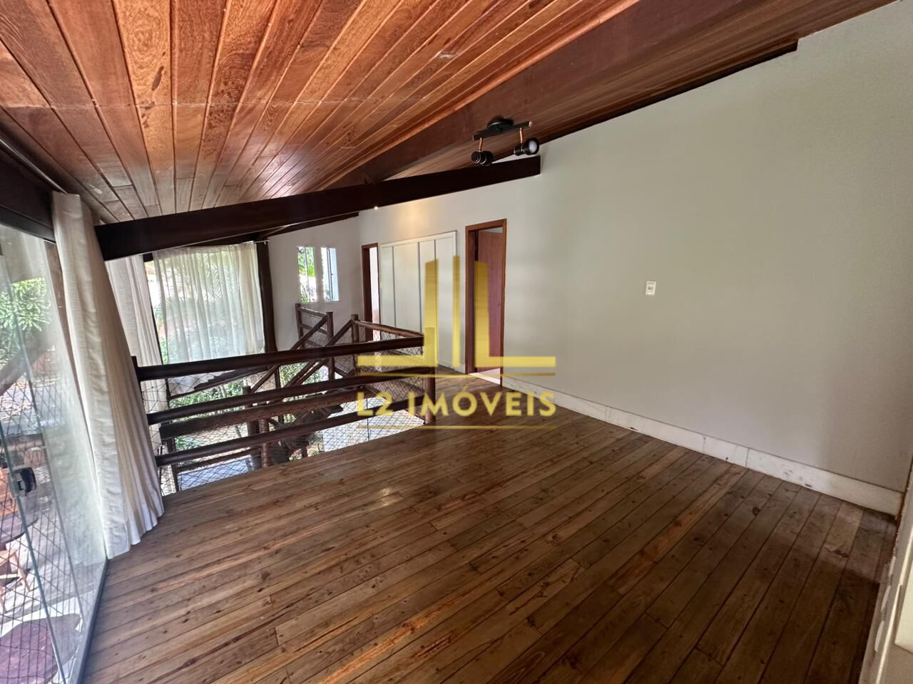 Casa à venda com 4 quartos, 260m² - Foto 24