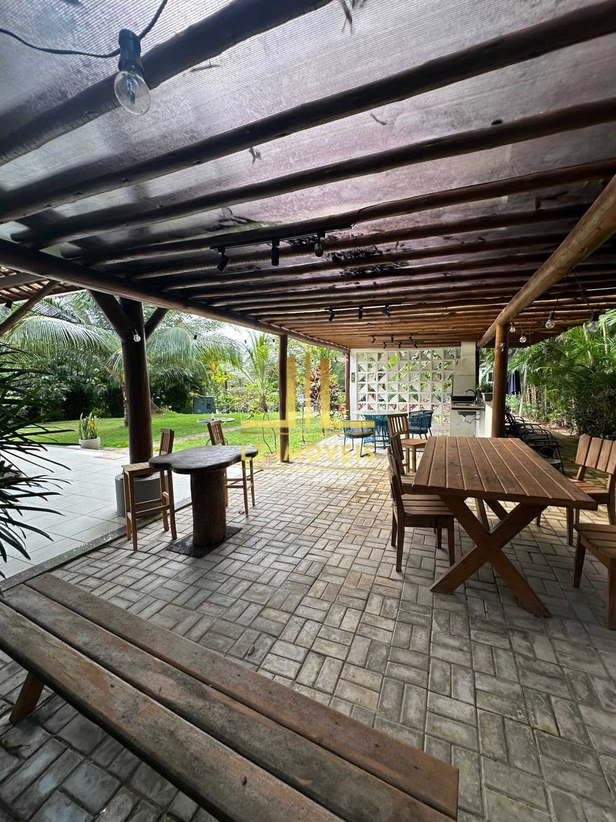 Casa à venda com 4 quartos, 260m² - Foto 18