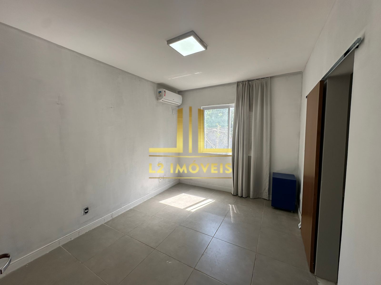 Casa à venda com 4 quartos, 260m² - Foto 33