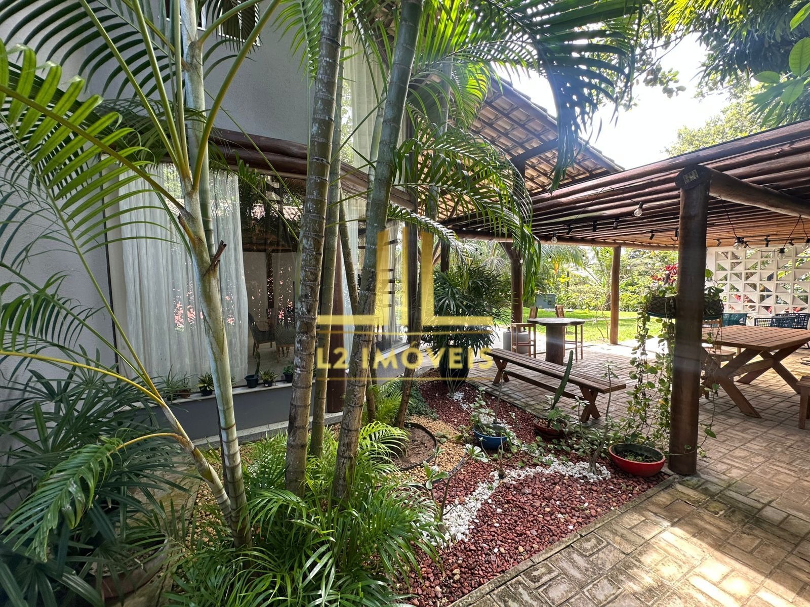 Casa à venda com 4 quartos, 260m² - Foto 4