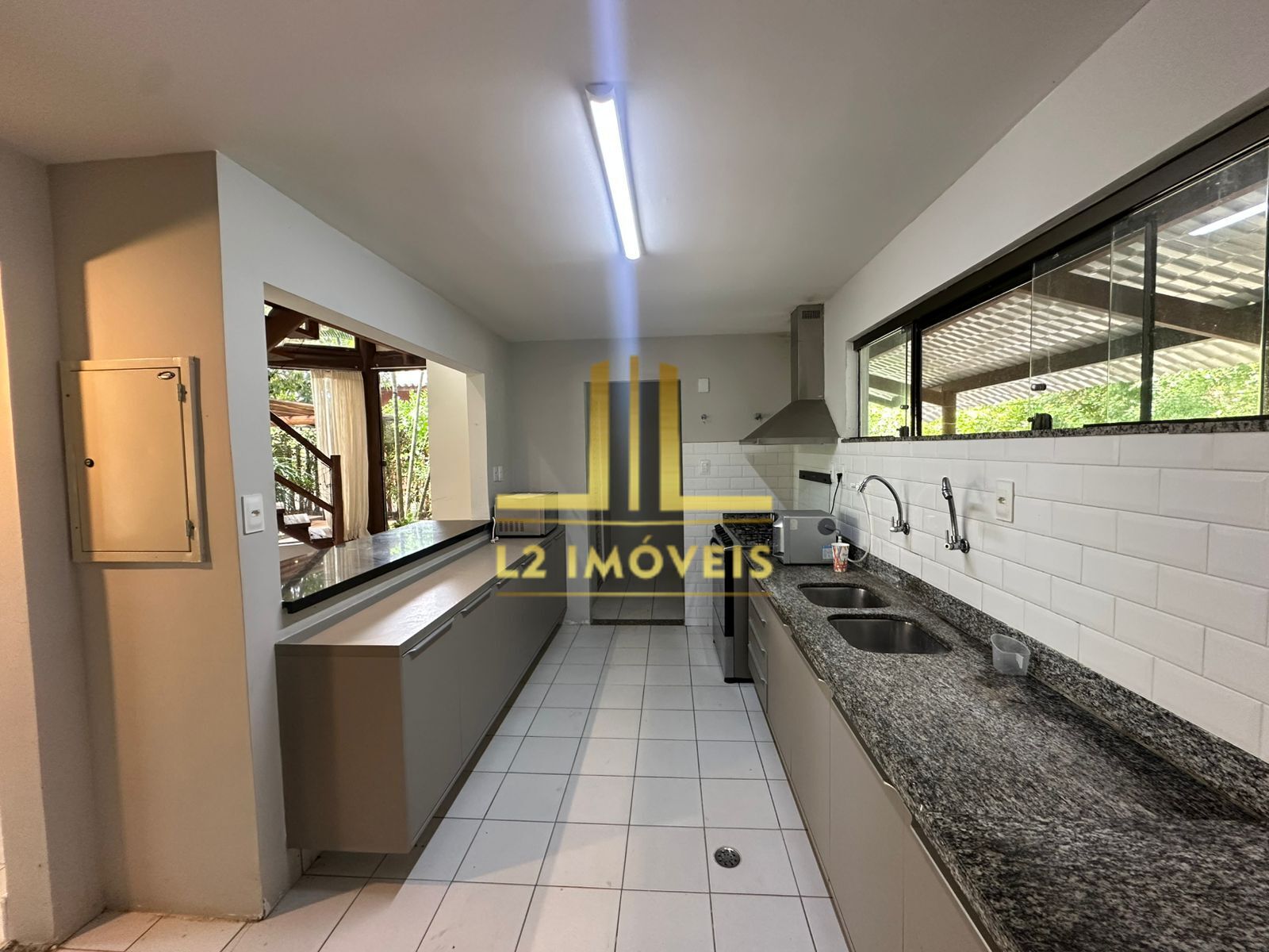 Casa à venda com 4 quartos, 260m² - Foto 37