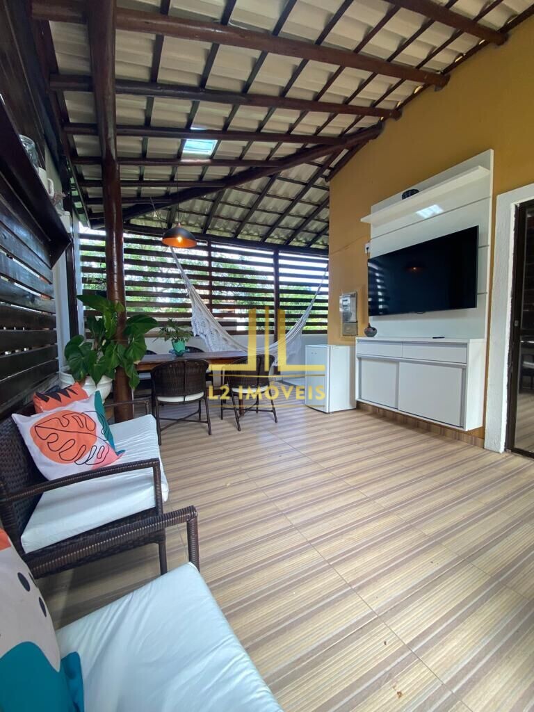 Casa à venda com 3 quartos, 210m² - Foto 3